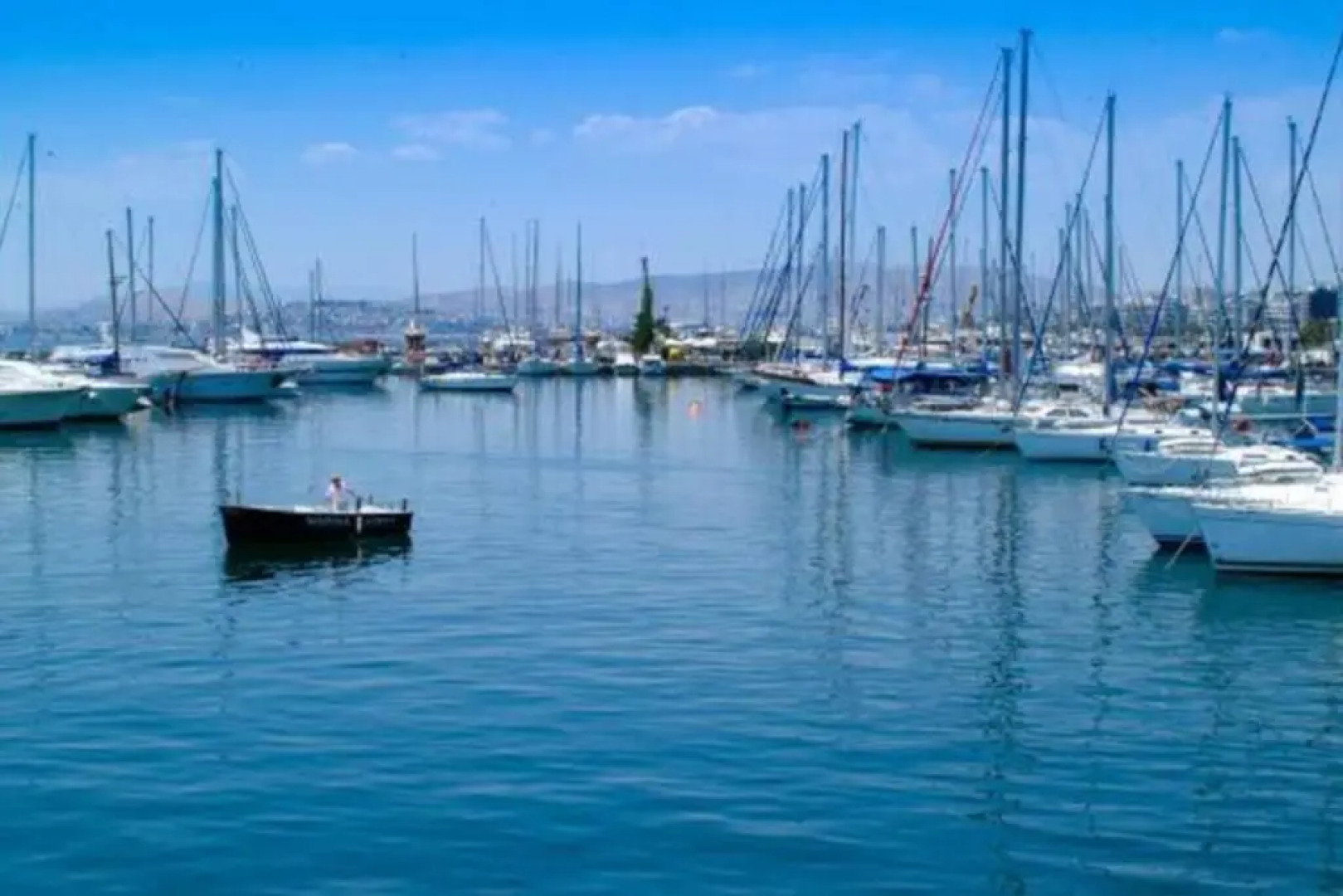 Two Bedroom Apartment Near Alimos Marina !