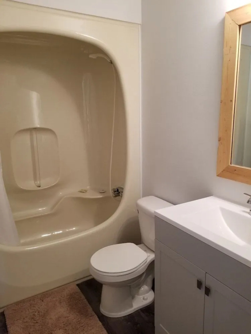 Schott’s Lake Conference & Resort