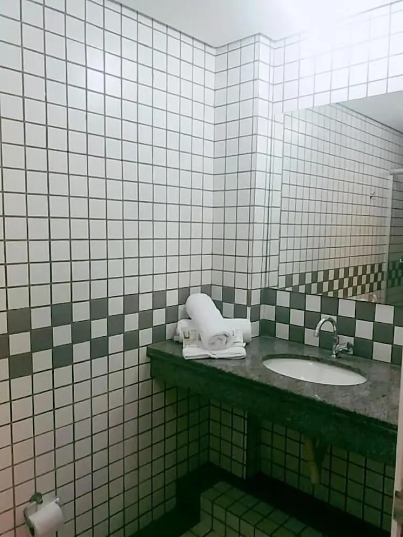 Saint James Palace Hotel