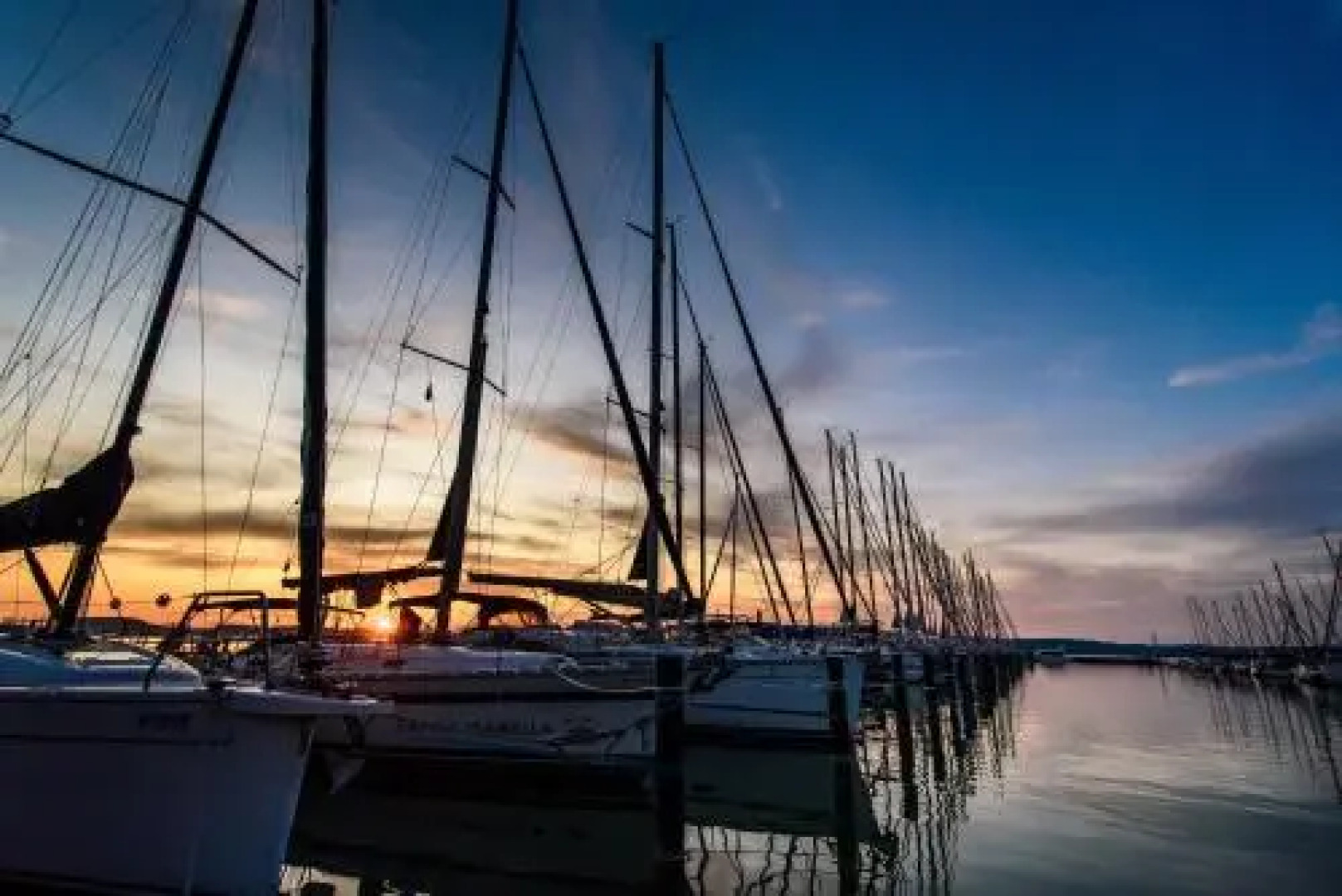 BL YachtClub & Apartments