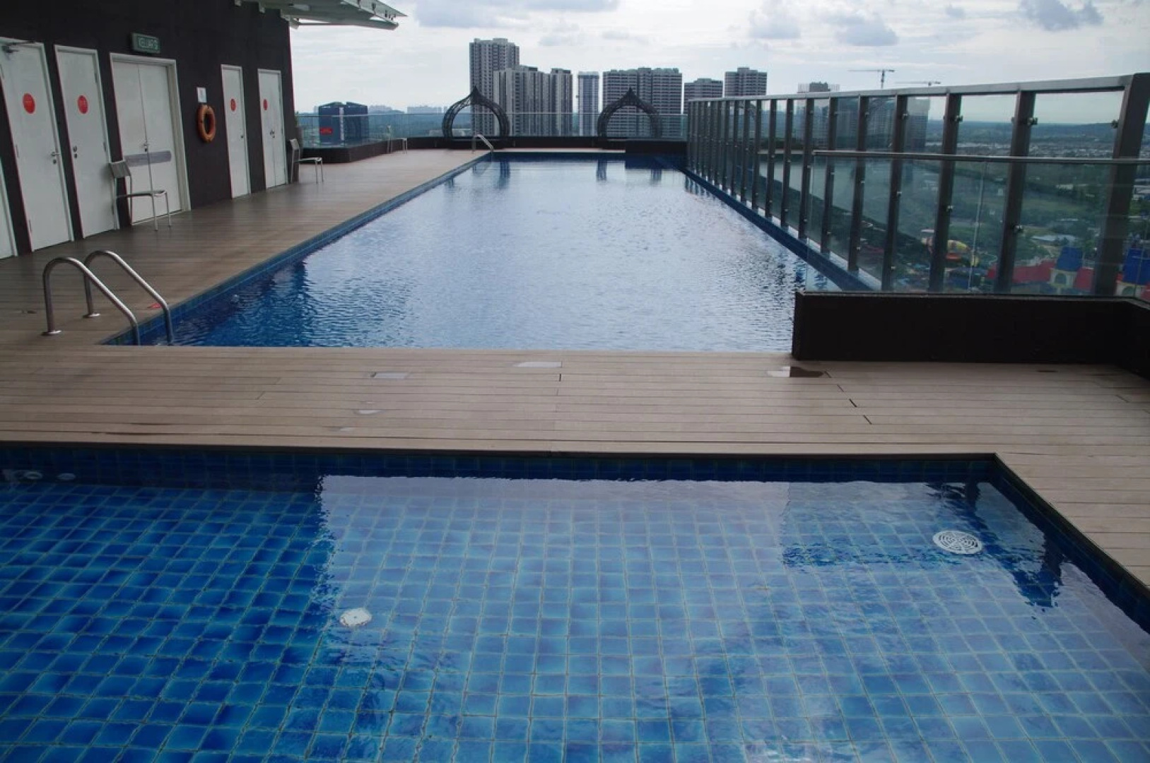 The Afiniti City View Apartment