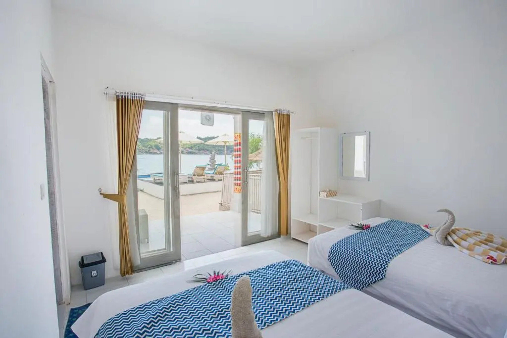 The Waterfront Beach House