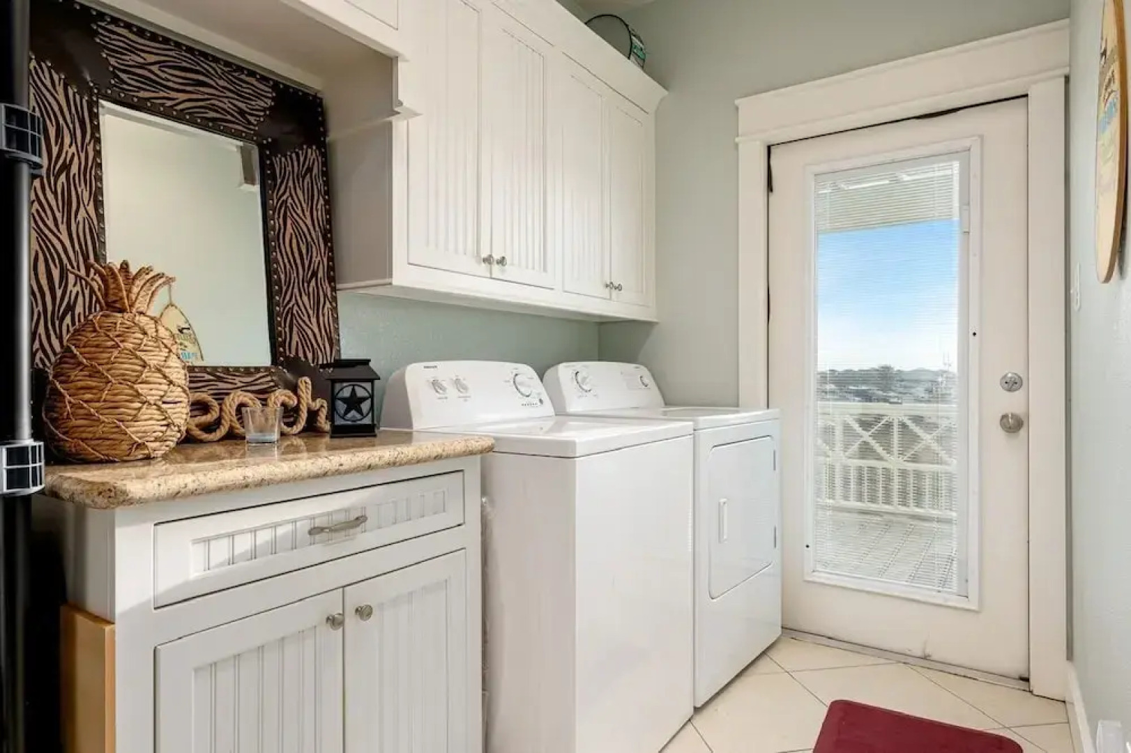 The Beach House 3 Bedroom Home by RedAwning