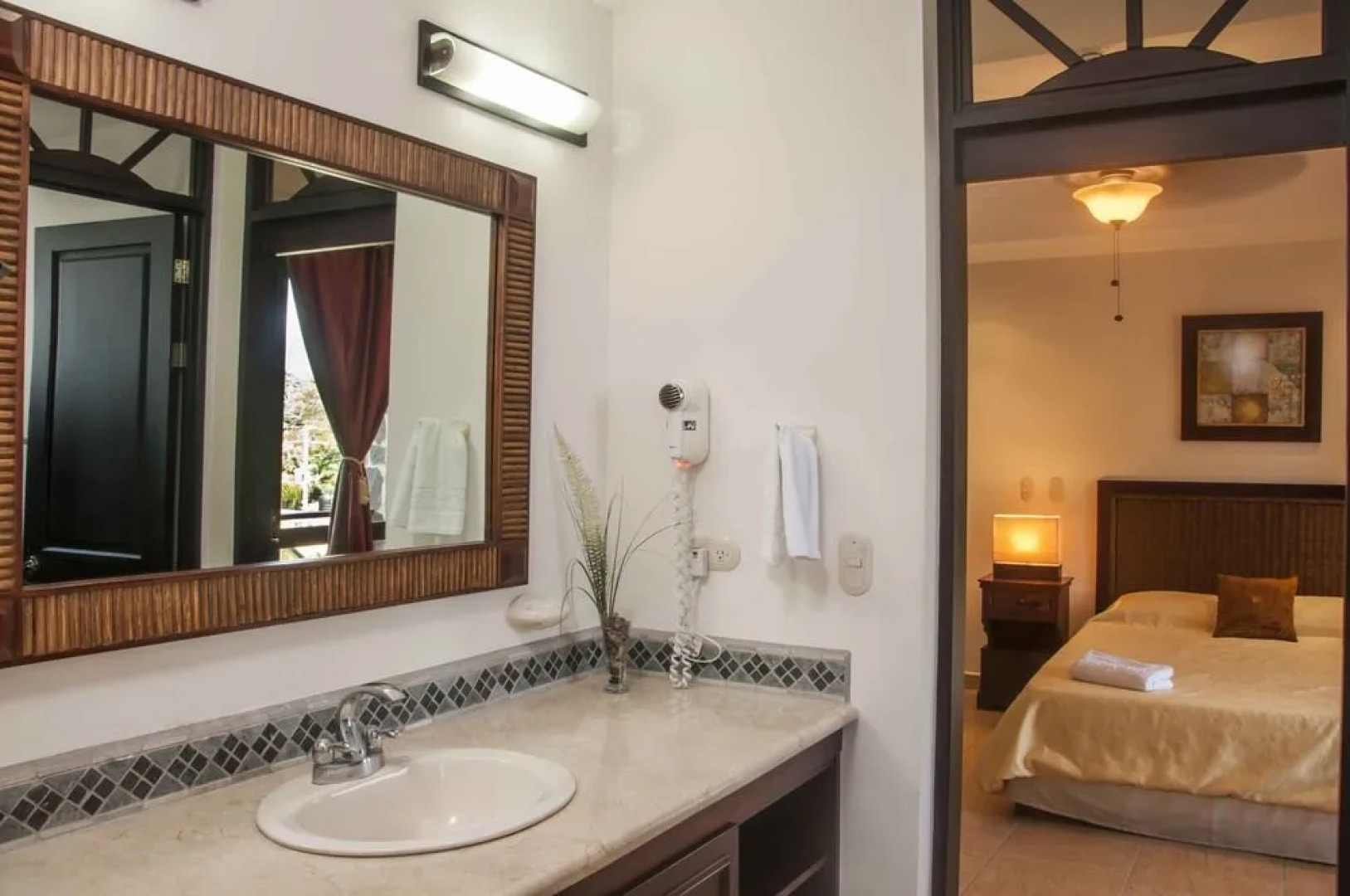 5th Flr Ocean View Penthouse with 2 Level Balcony