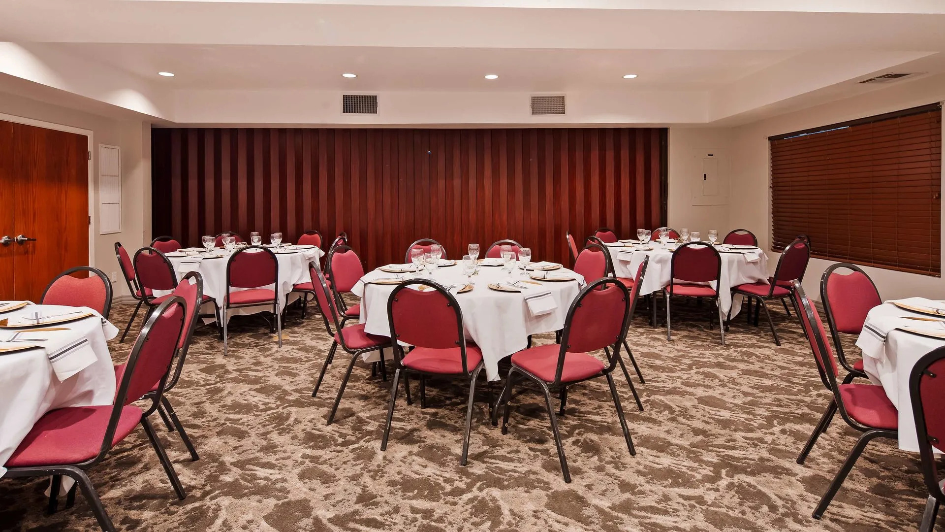 Best Western Plus Villa Del Lago Inn Patterson