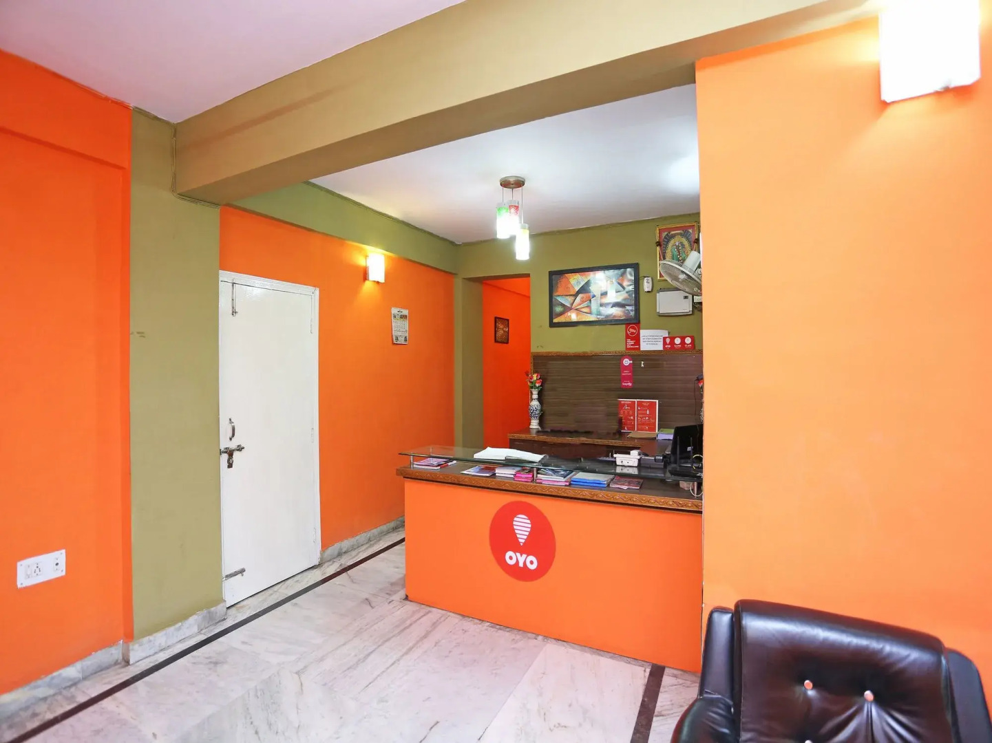 OYO 13216 Sidhi Vinayak Residency