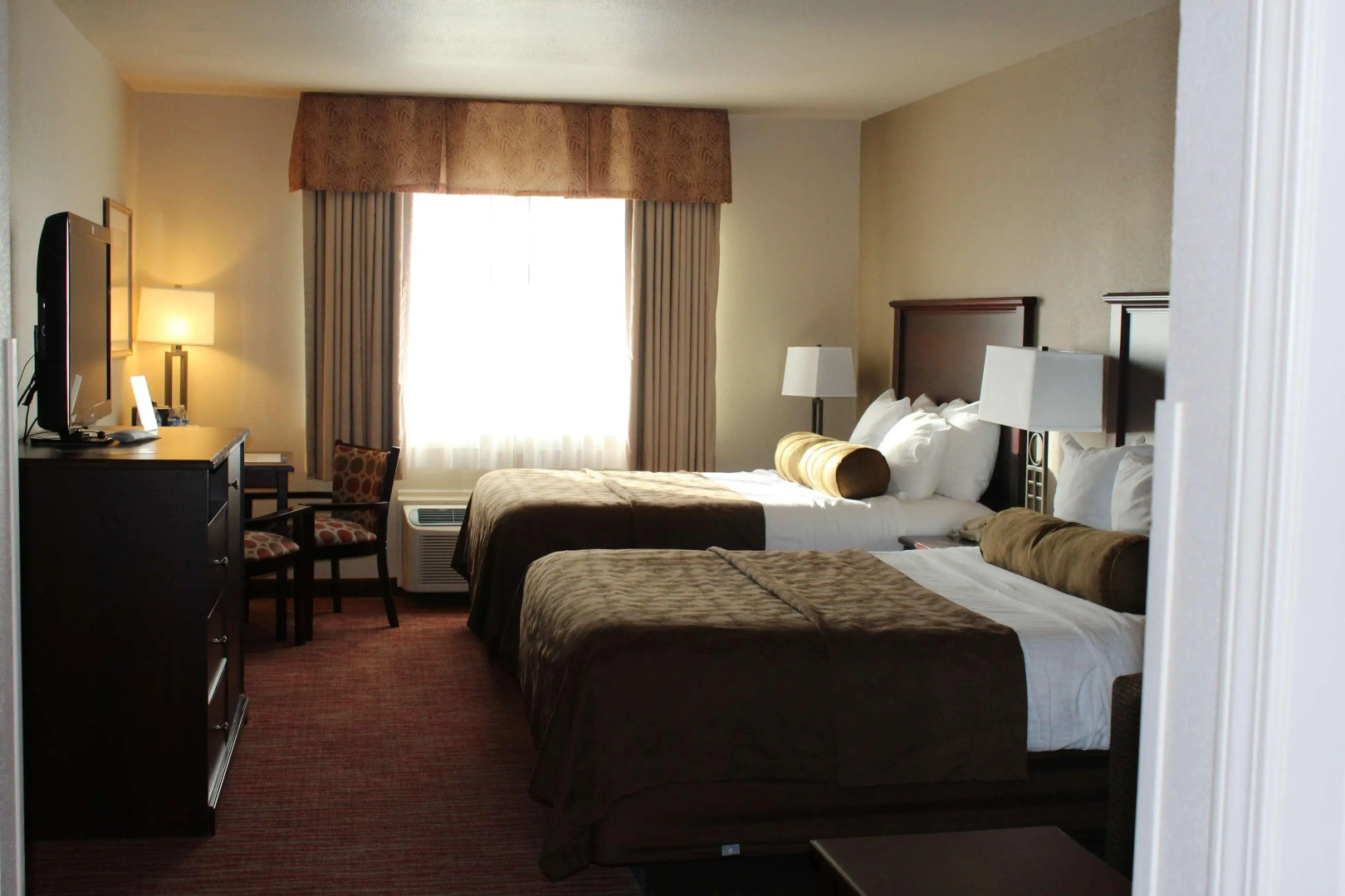 Best Western Plus Concord Inn