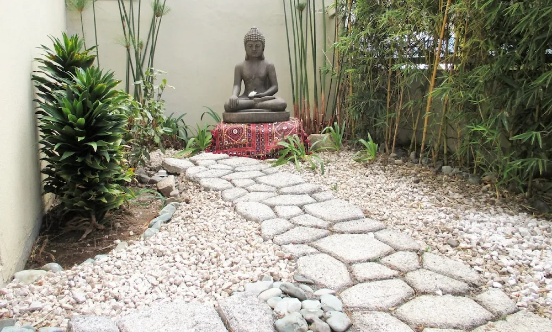 Cedar Cats Short Stay Apartments - Adults Only