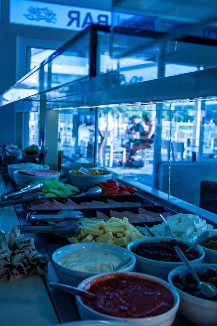 Sunshine Hotel and Apartments