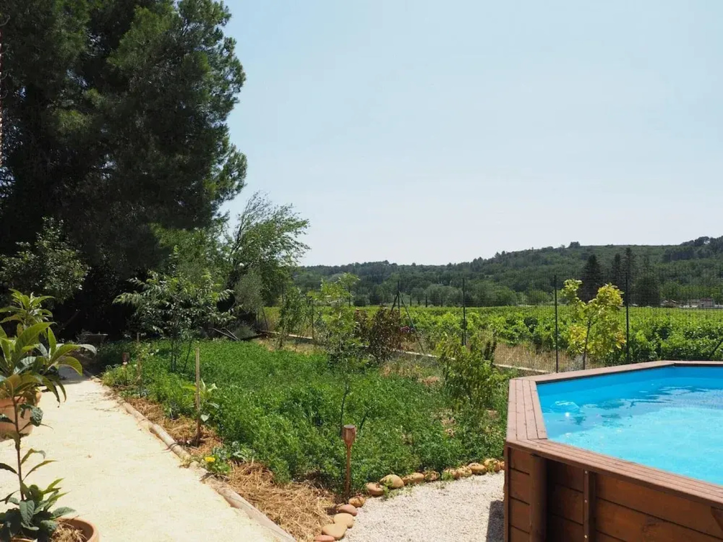 Holiday Home Near Pont du Gard & Vineyards