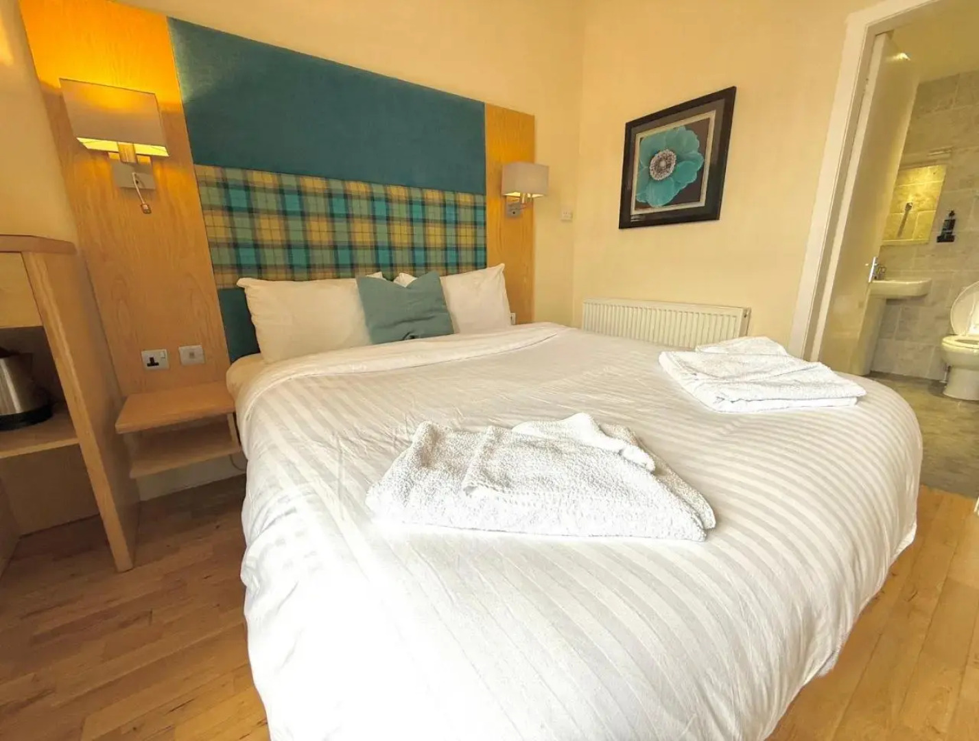 Claymore House Hotel