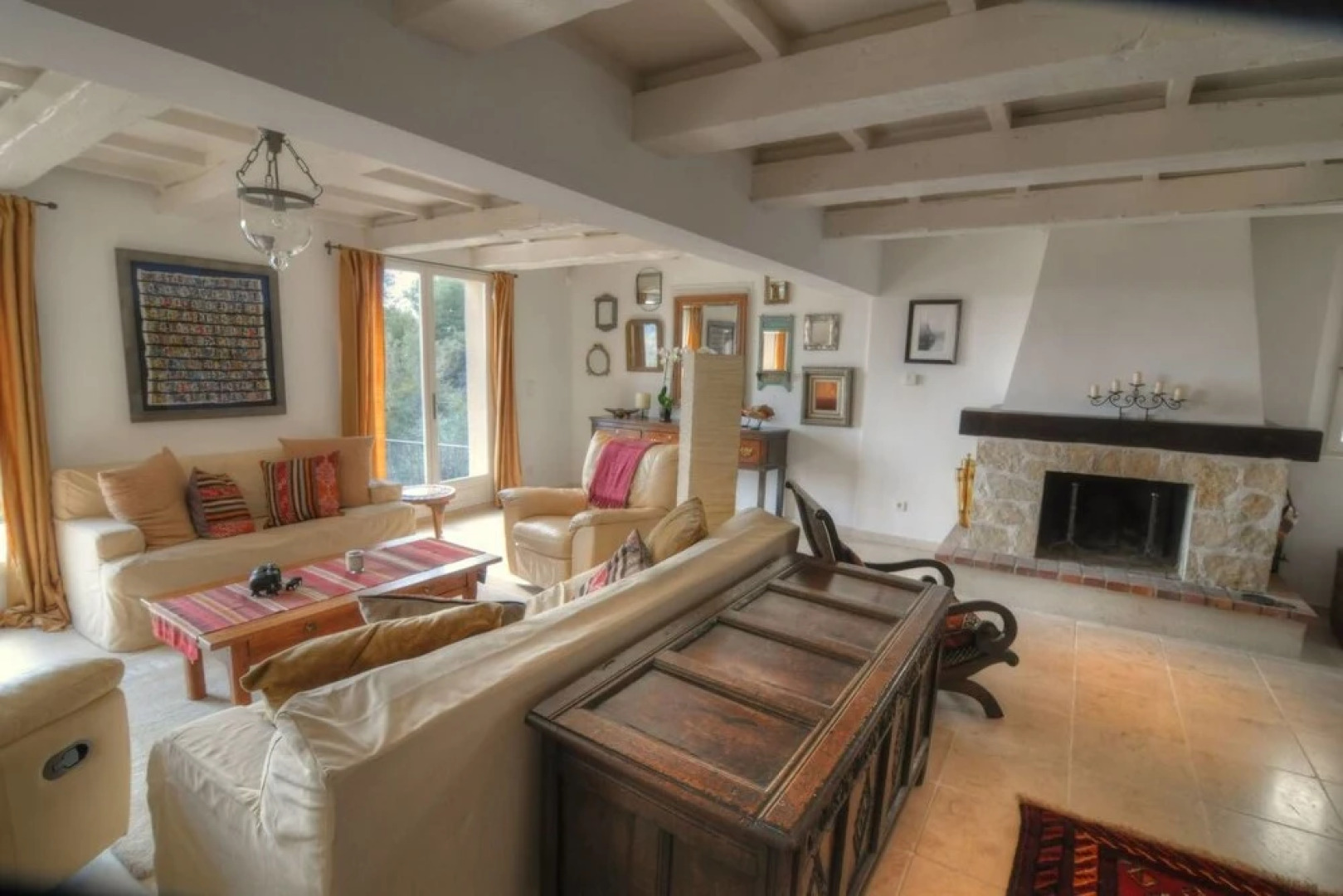 Luxury 3 bedroom villa with pool