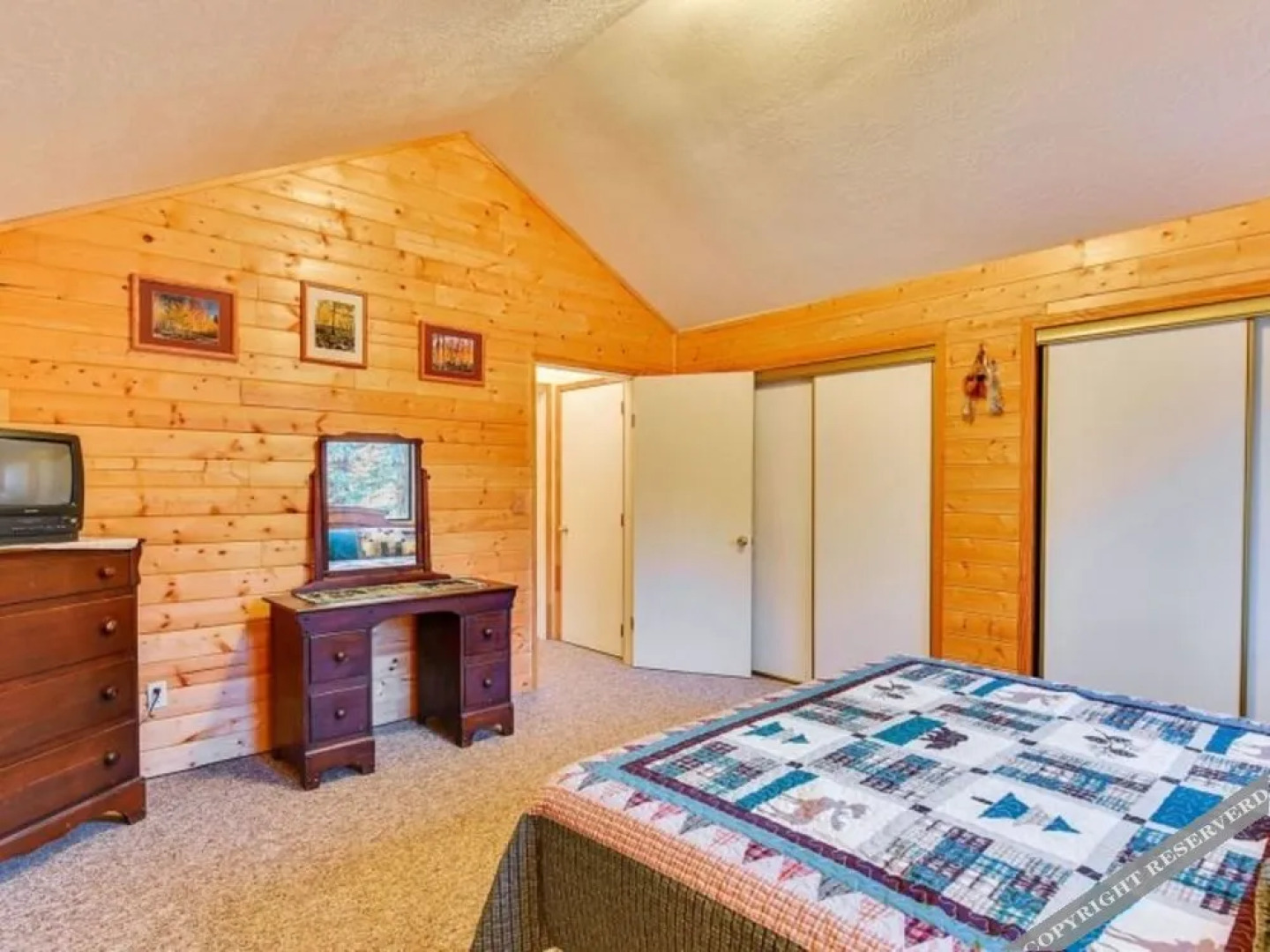 The Pit Stop Sleeps upto 10 people by RedAwning