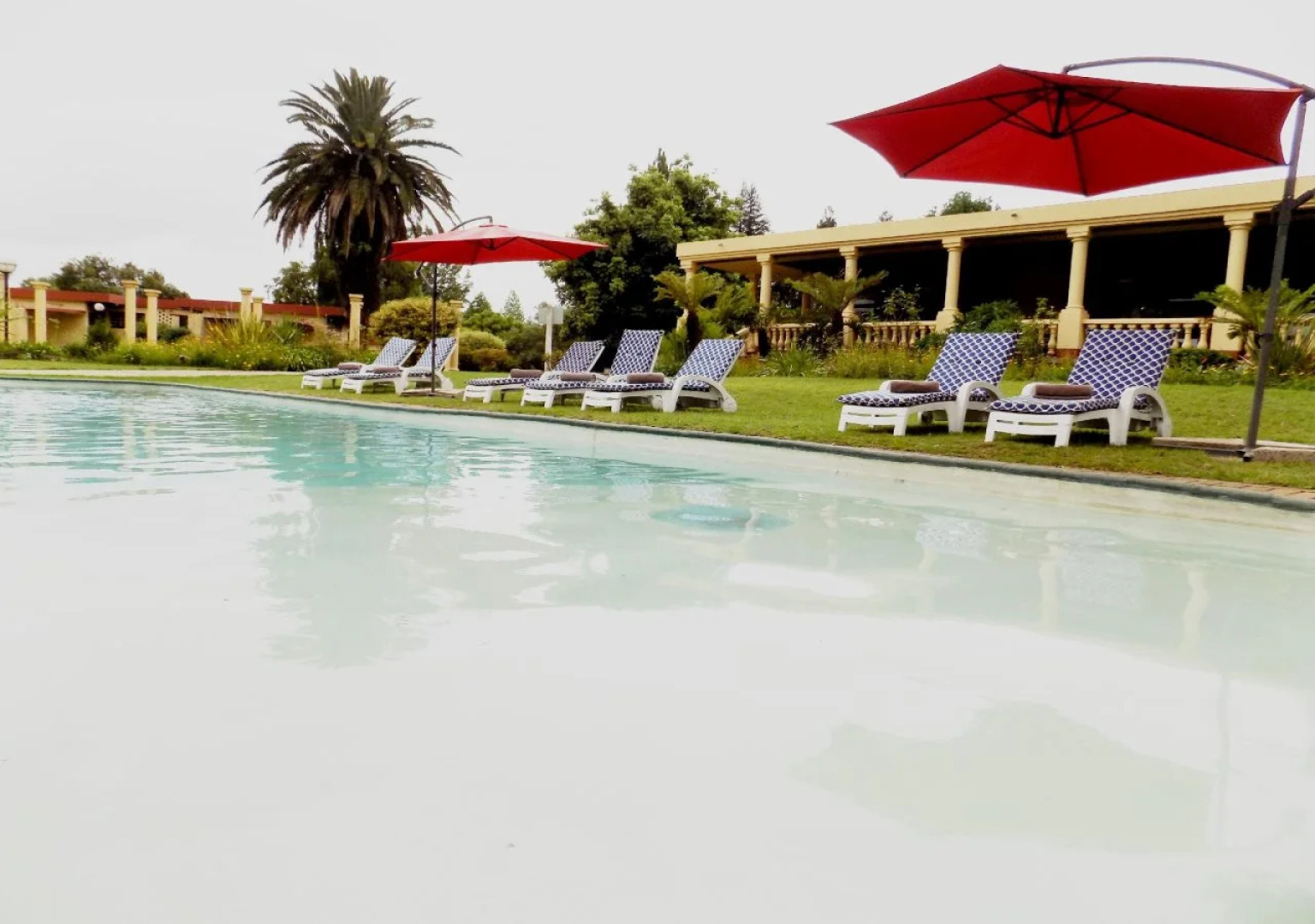 Floreat Riverside Lodge and Spa