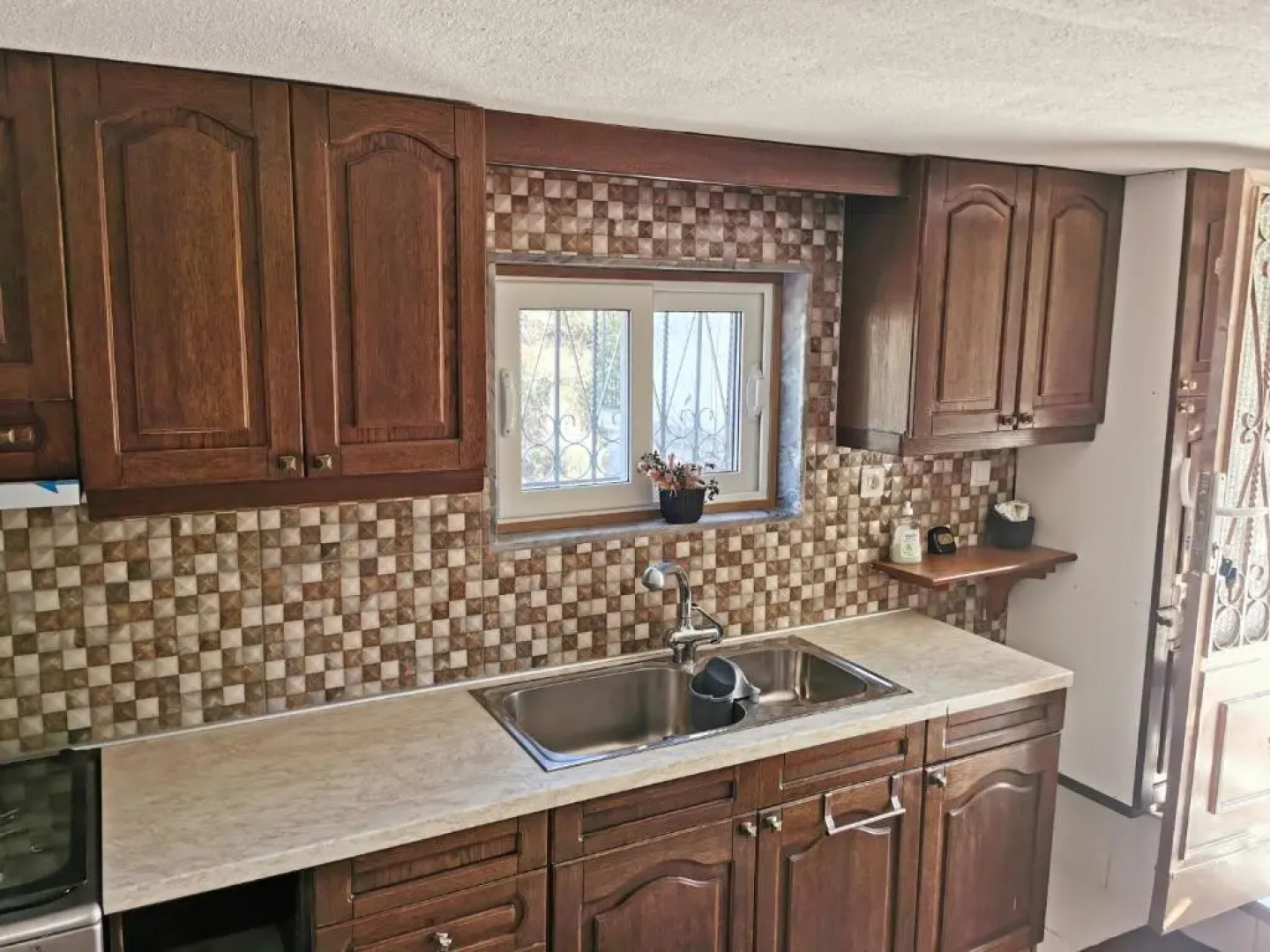 160 s.m unique luxury house