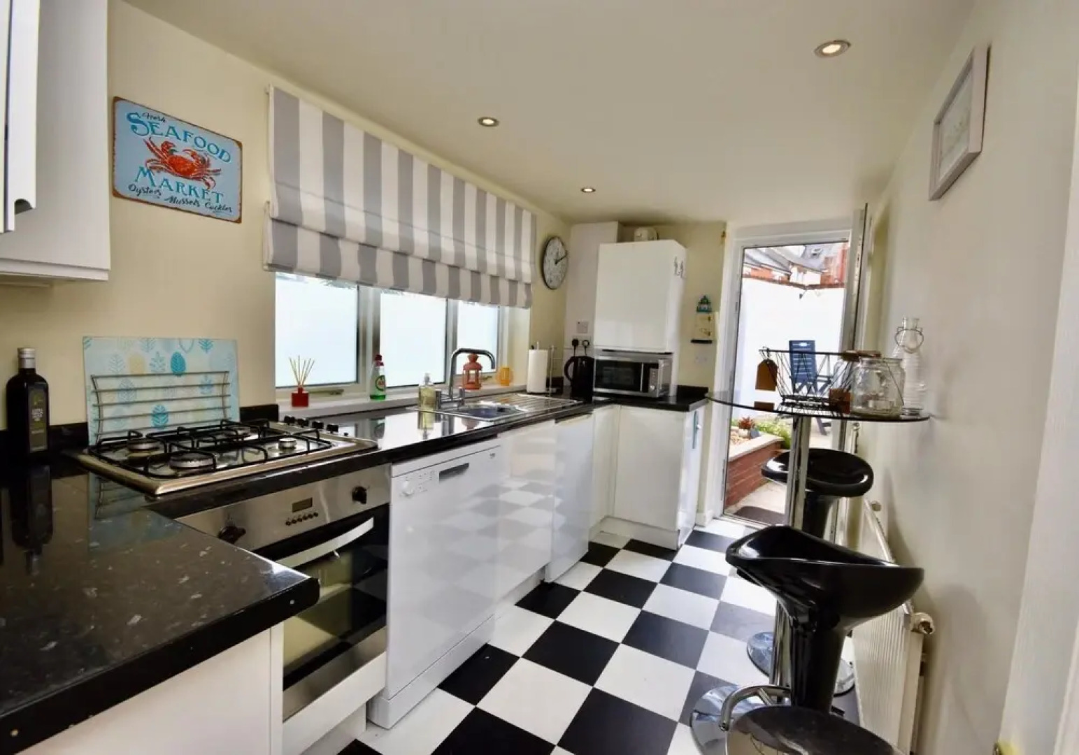 Boat House Centrally Located in the Sailing Mecca of Cowes