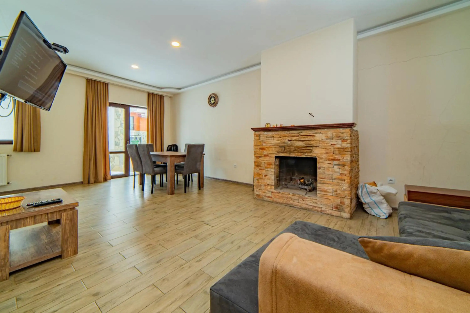 Gio’s Family house