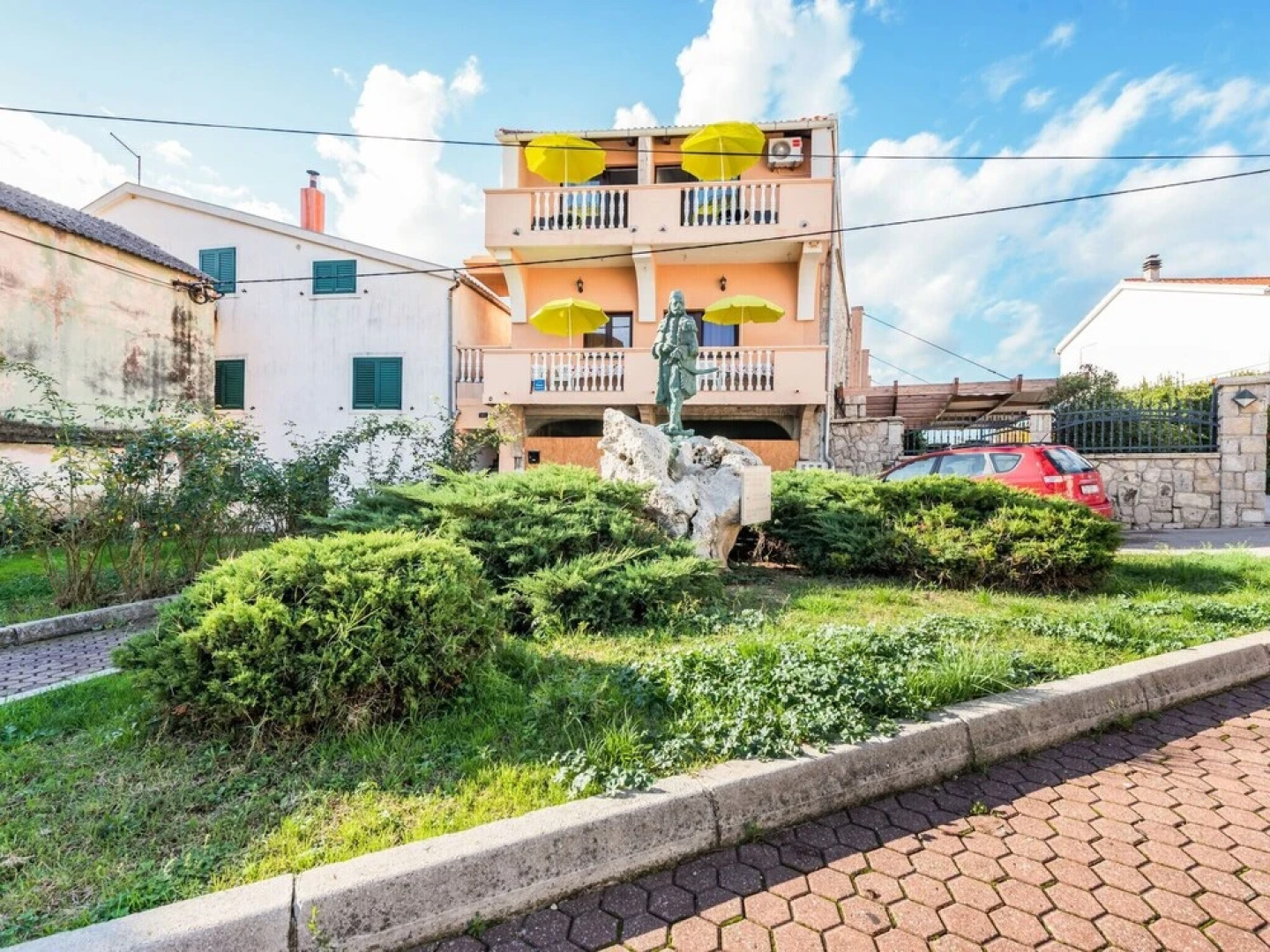 Serene Holiday Home in Posedarje near Sea