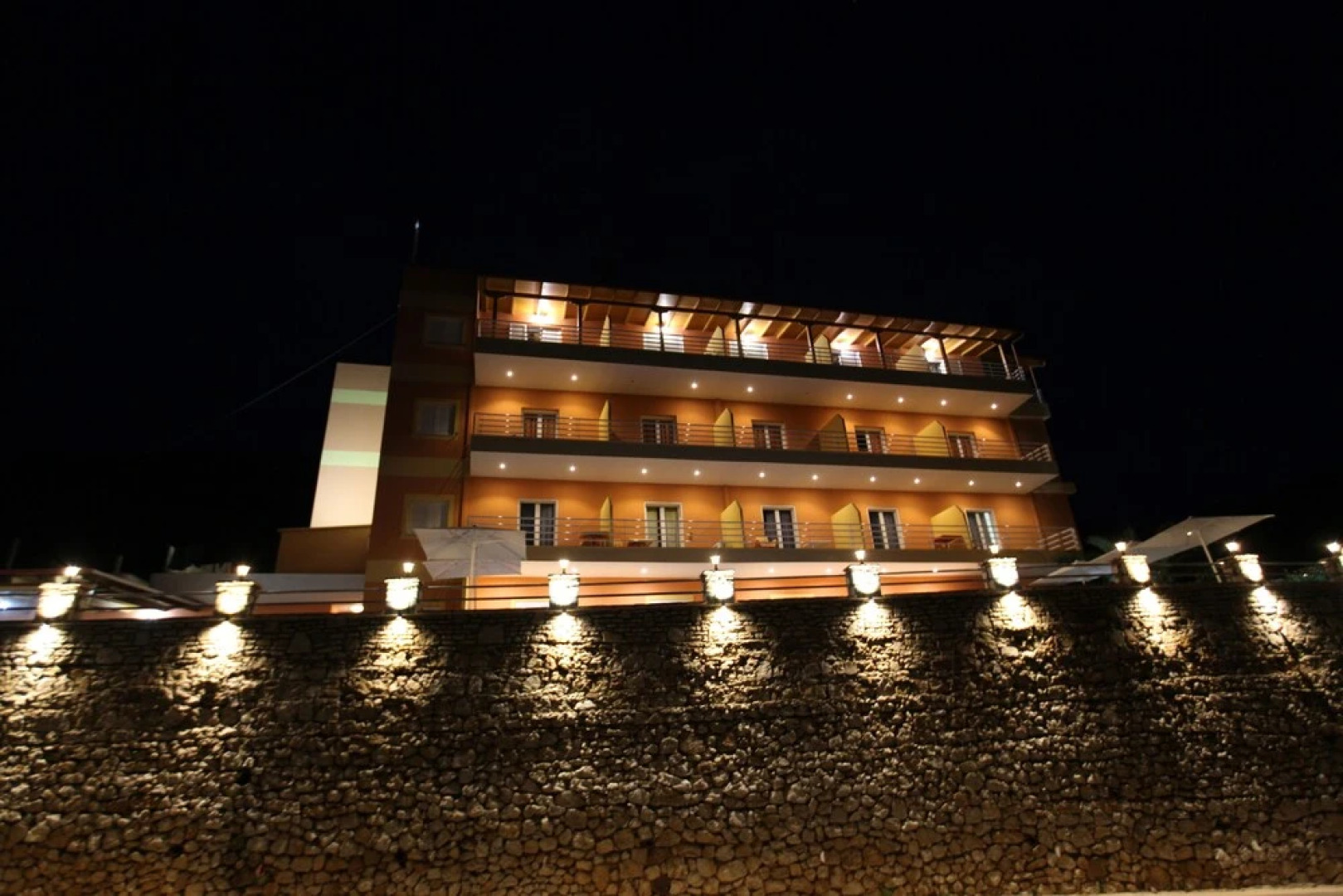 Karos Hotel Llaman