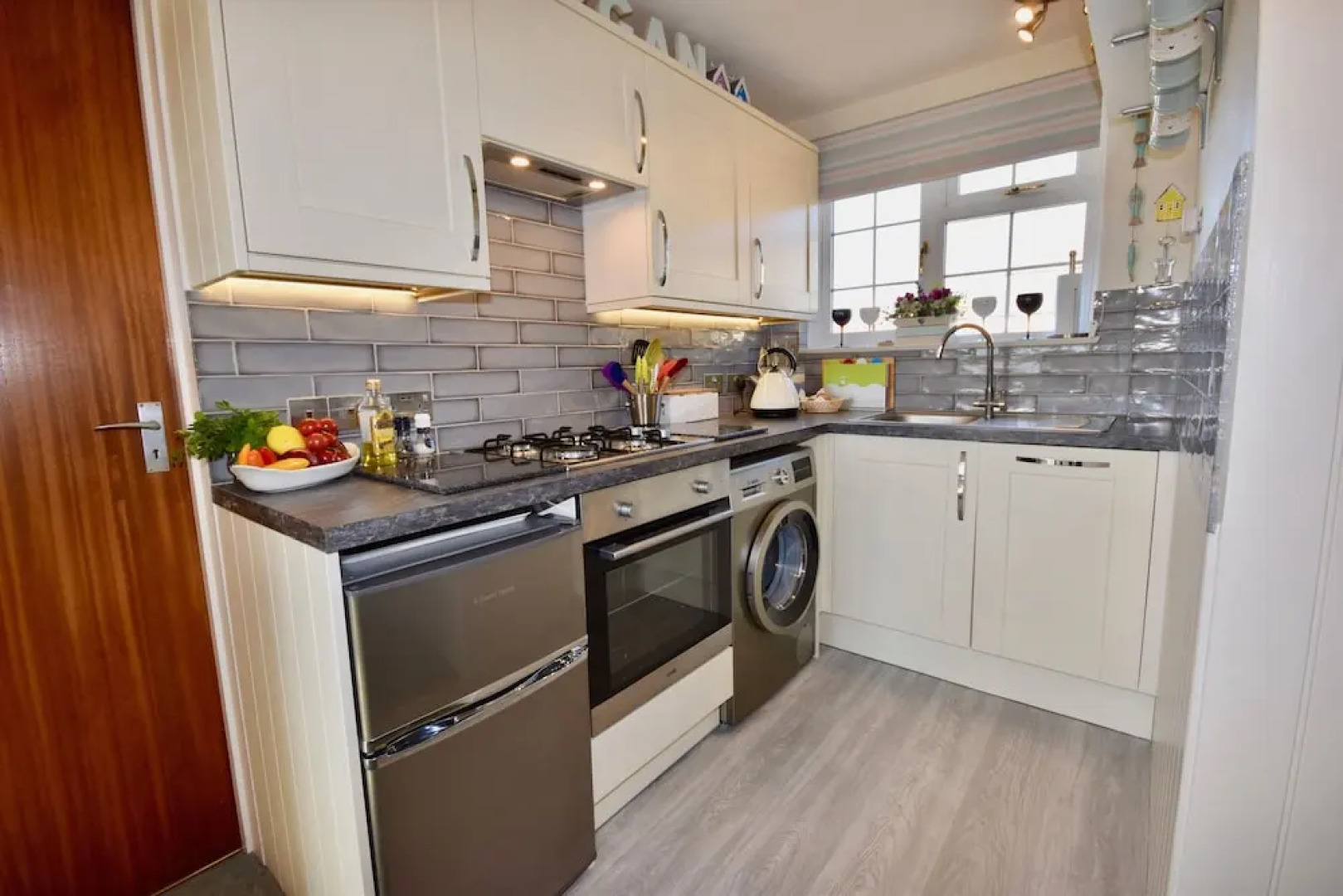 Harbour Life - Yarmouth