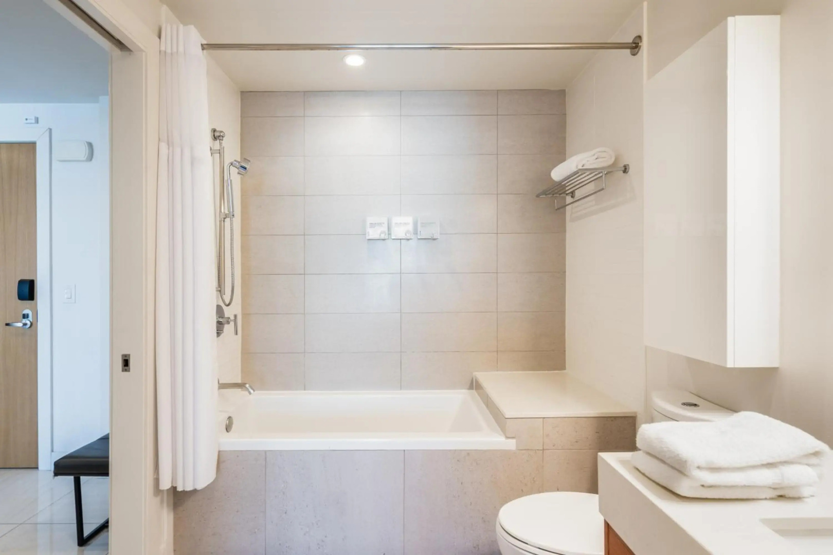 Level Furnished Living