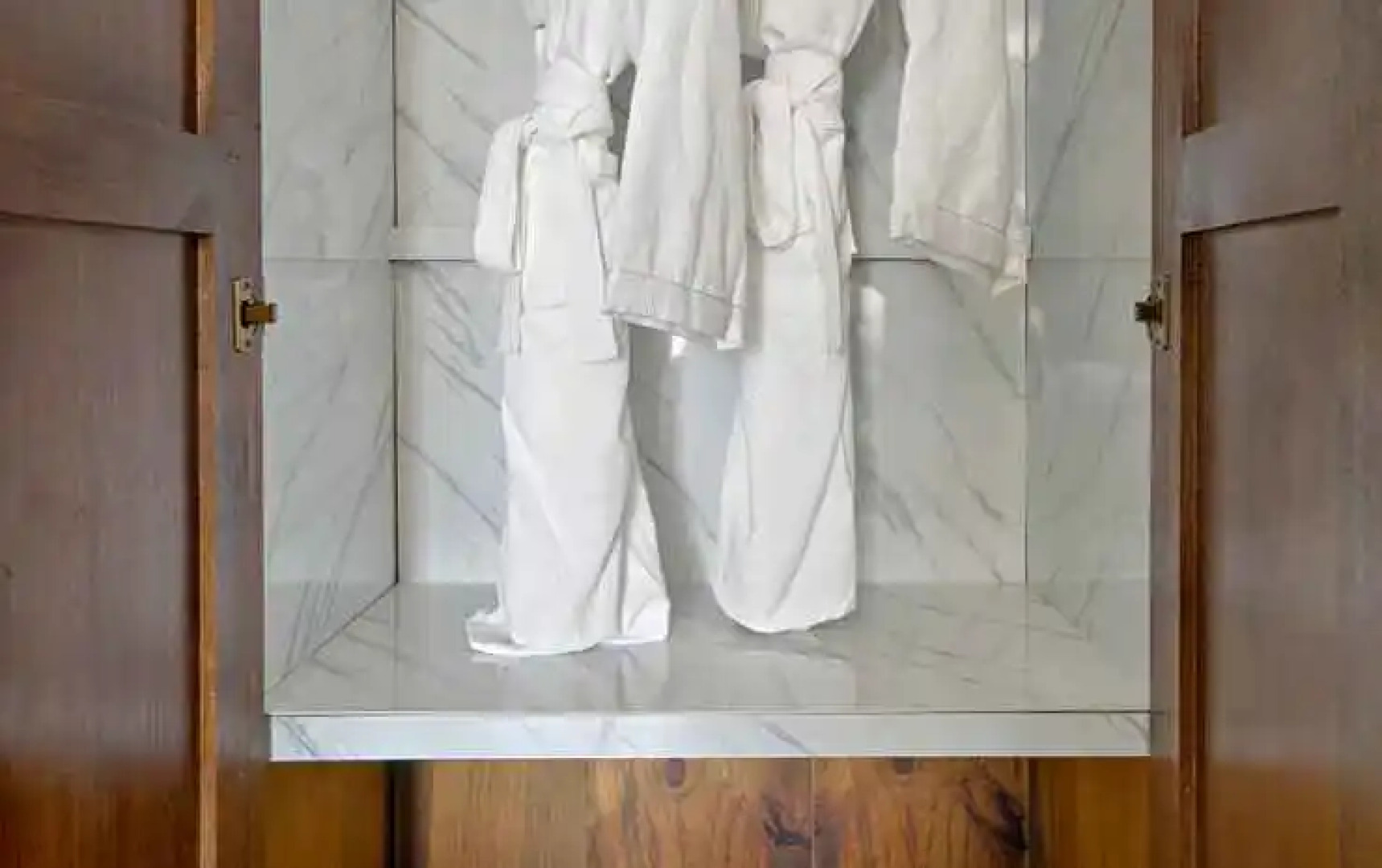 Celina Hotel & Apartment