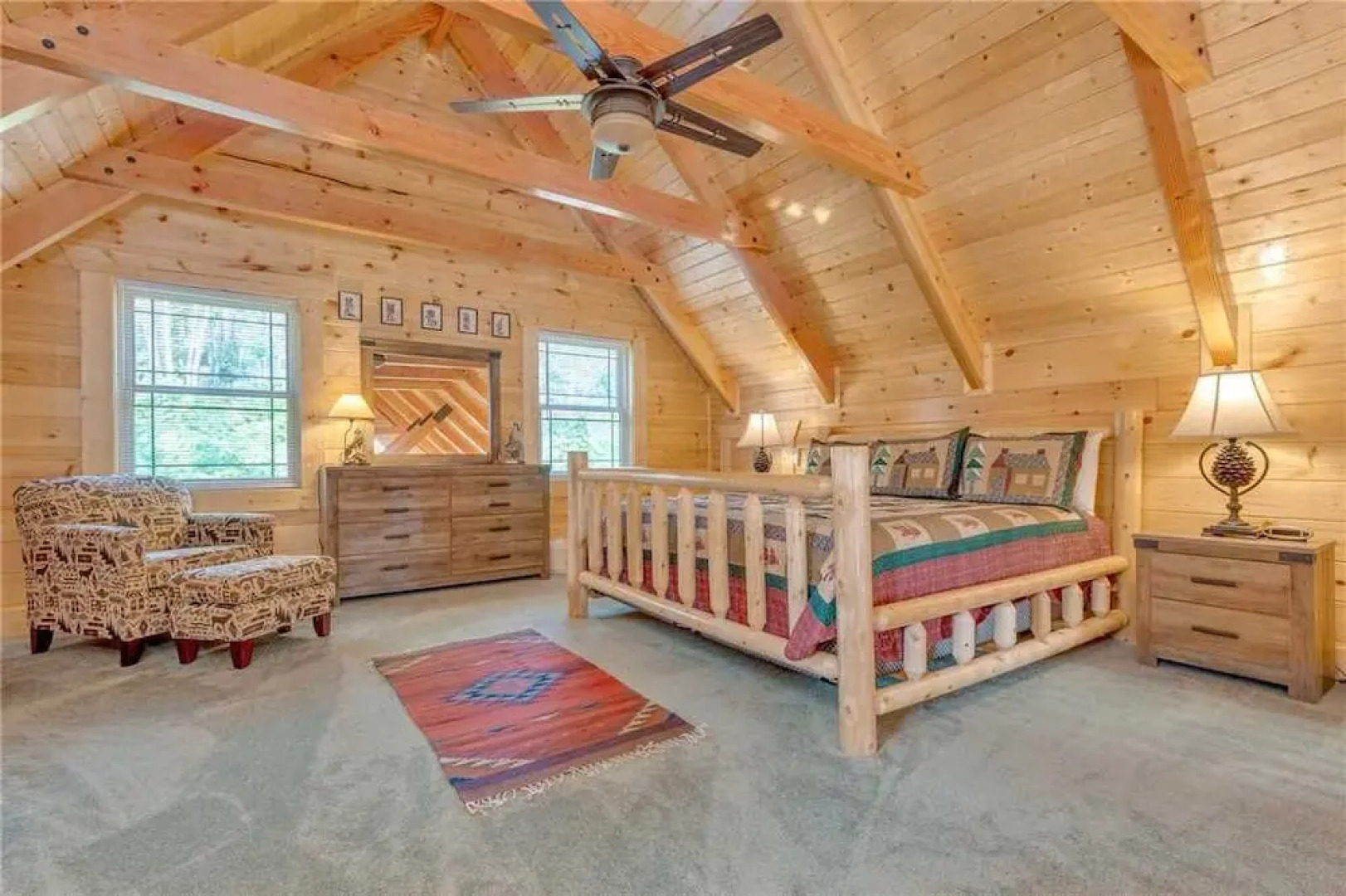 Lone Wolf Lodge - Three Bedroom Cabin