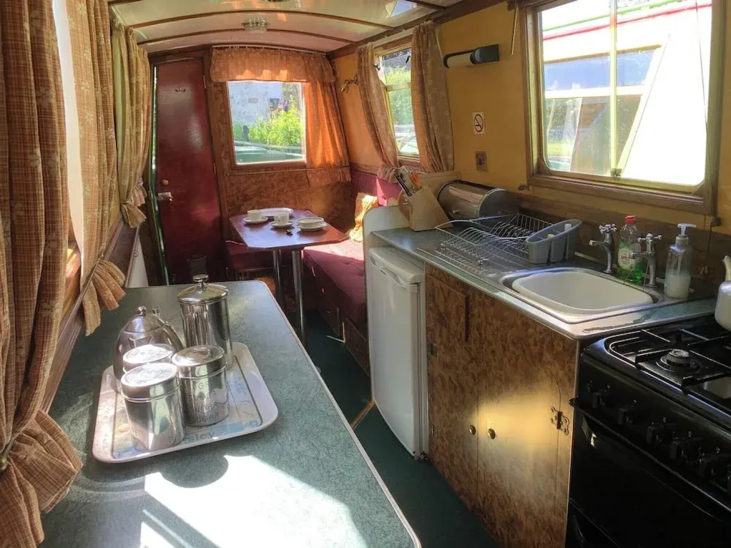 Stone - Boat - Sleeps 4 - Pet Friendly-85ws