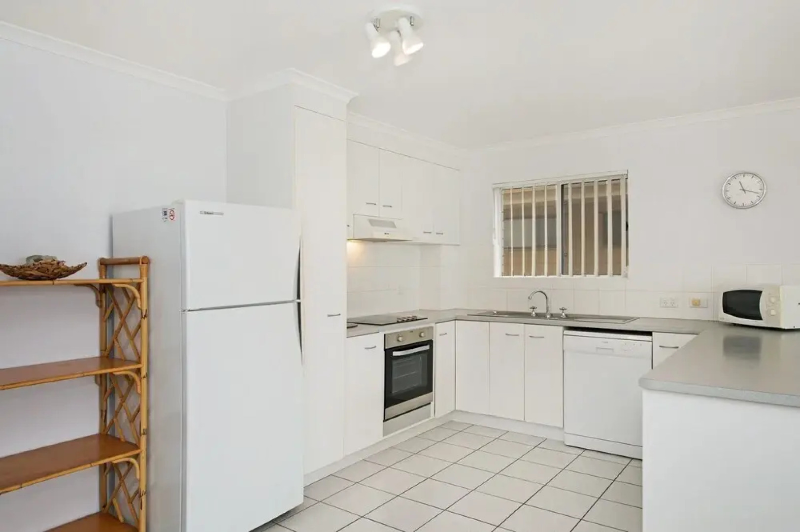 LISTEN TO THE SURF from Rickman Pde, Woorim