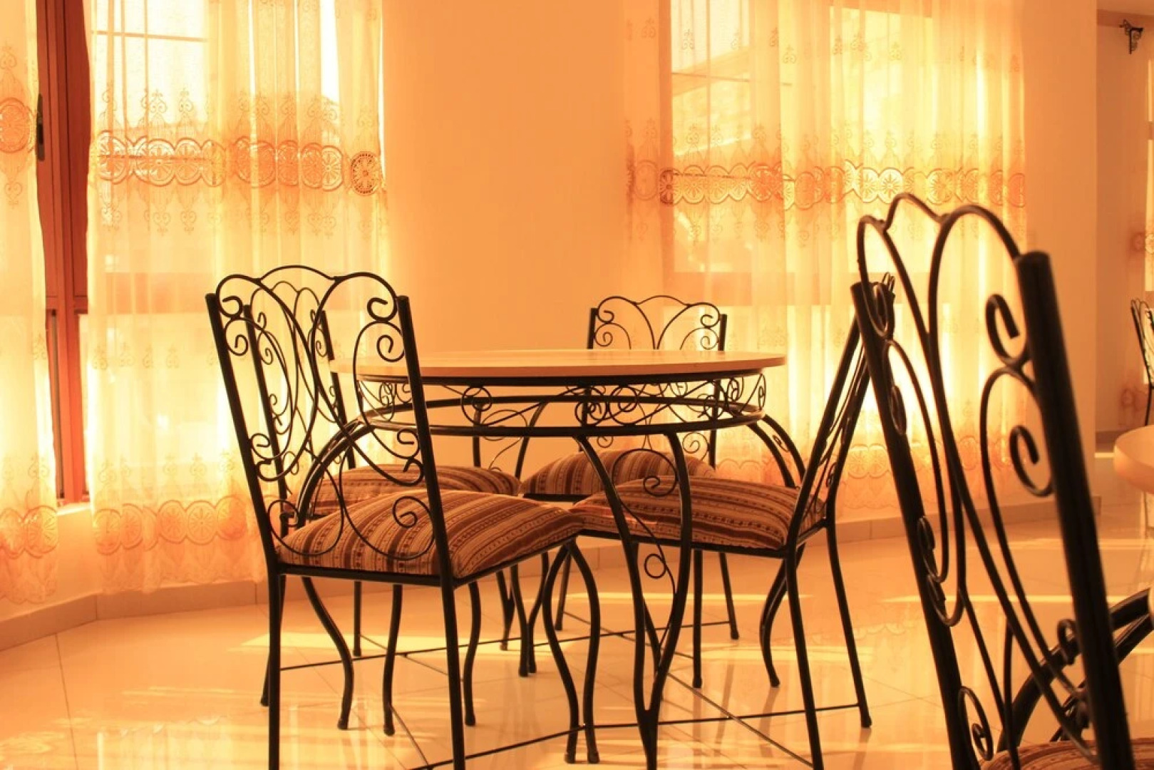 Mountain's View Hotel