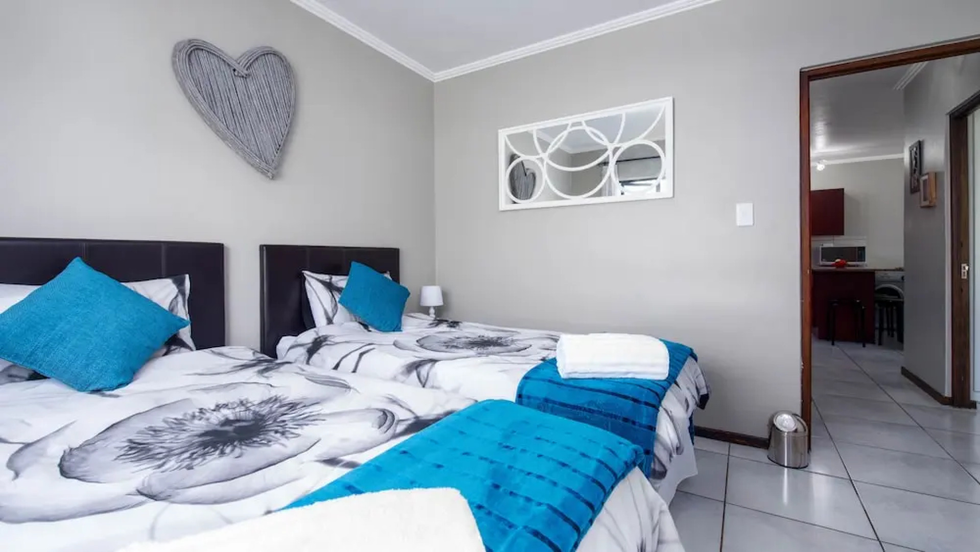 Jackal Creek Self-Catering Apartments