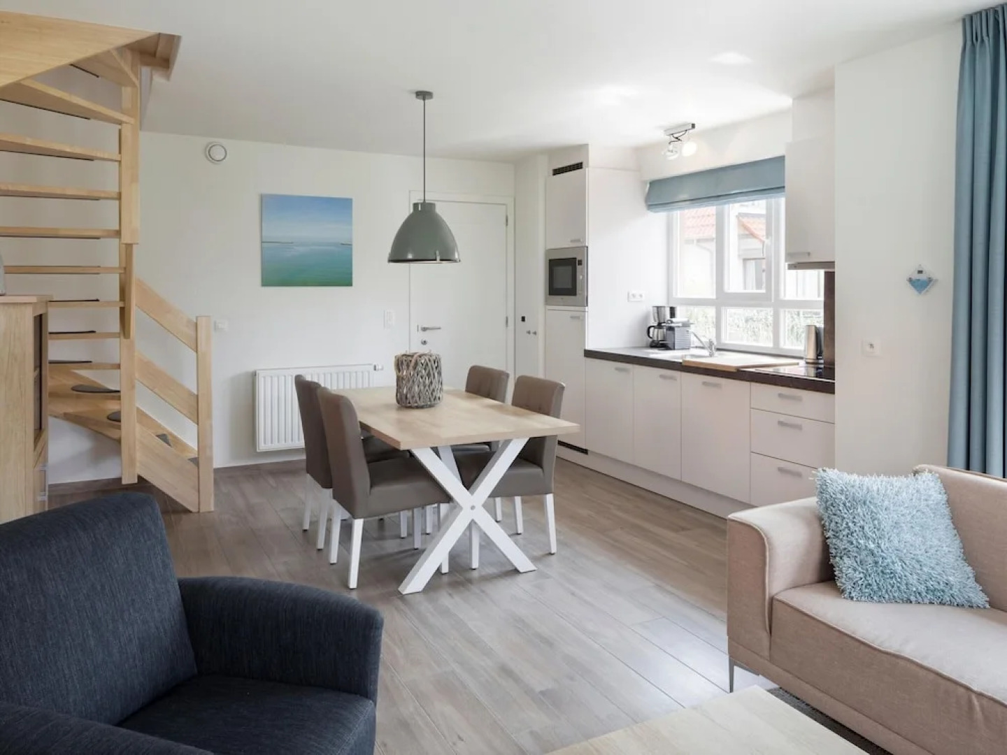 Villa, two Bathrooms and a Washing Machine, Near Ostend