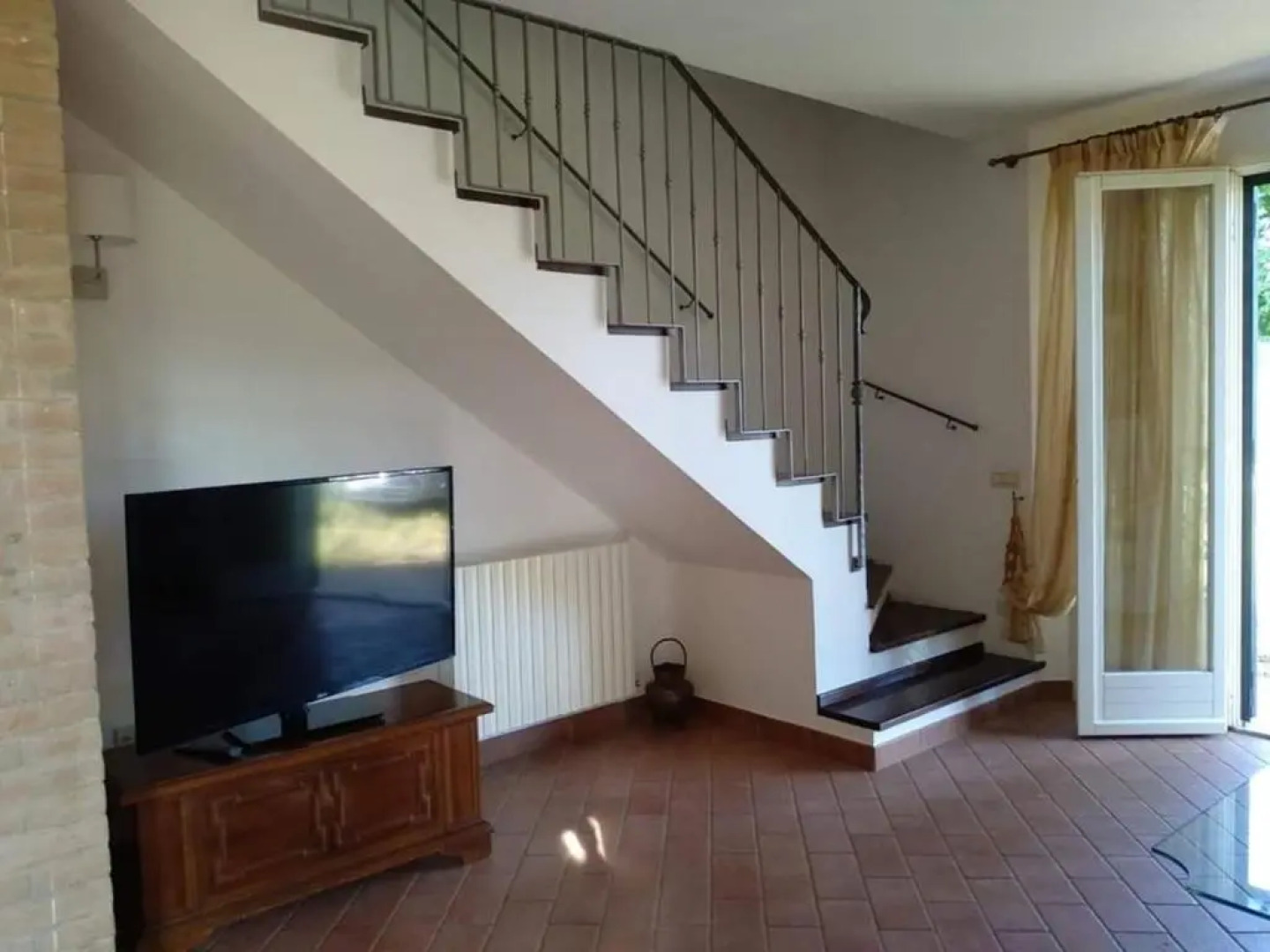 Villetta sui colli nelle Marche