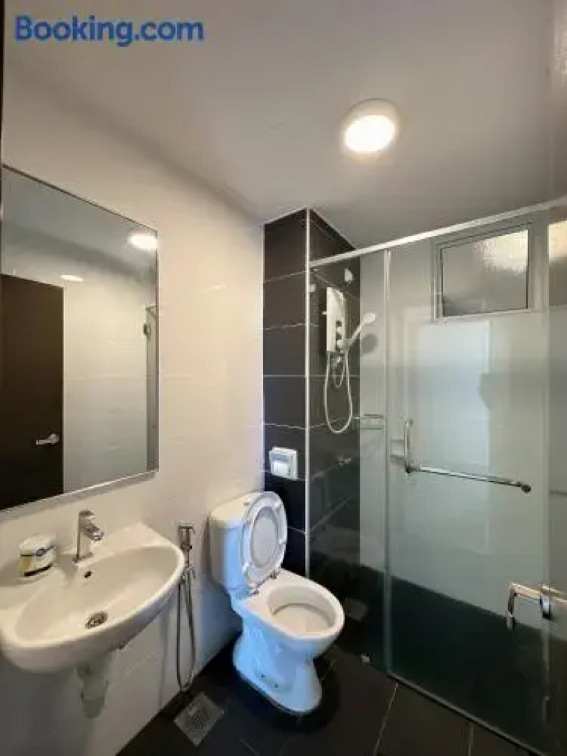 H2H - Neo Casual - Majestic Ipoh Town Center - 8pax