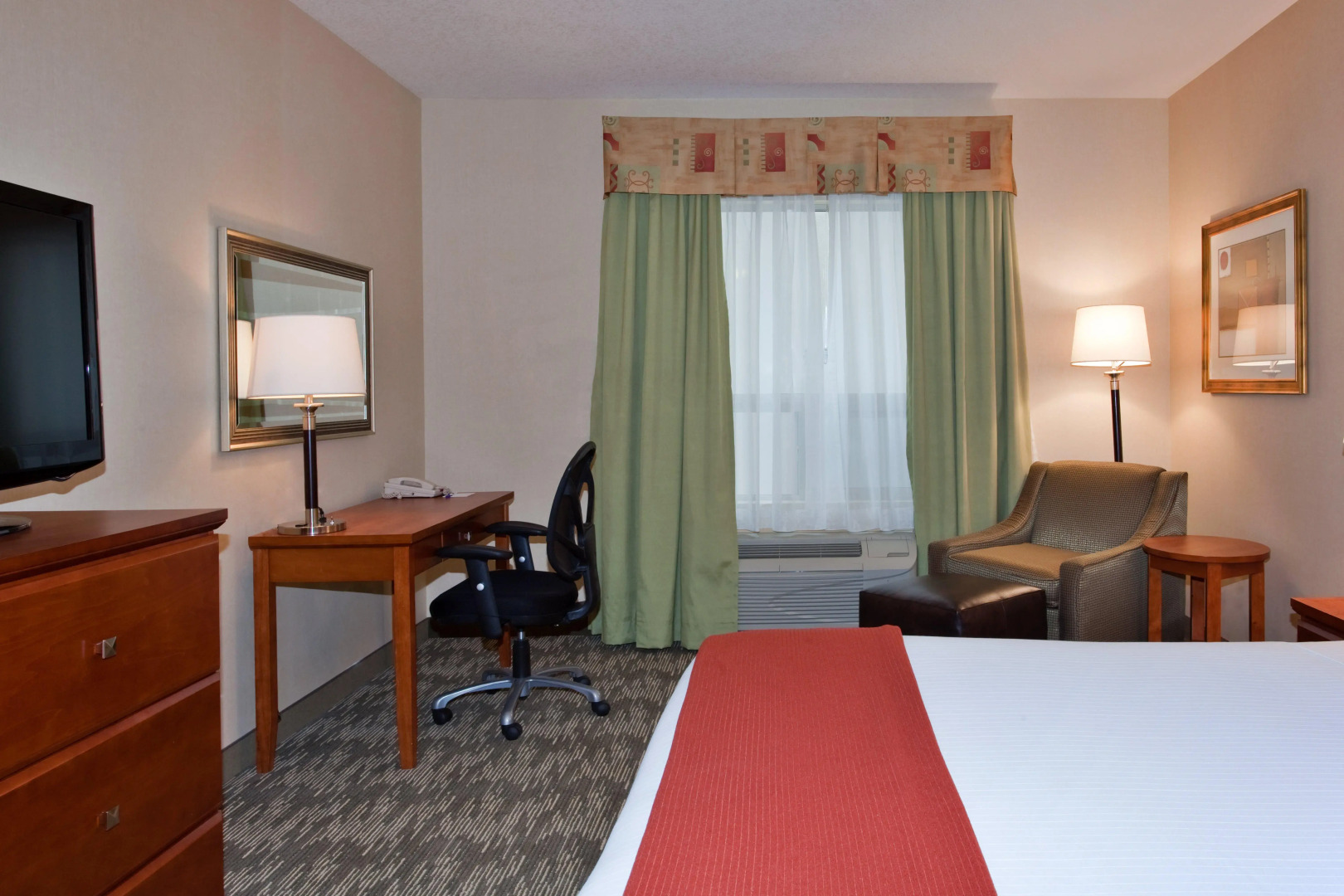 Holiday Inn Express Hotel & Suites Edmonton South by IHG