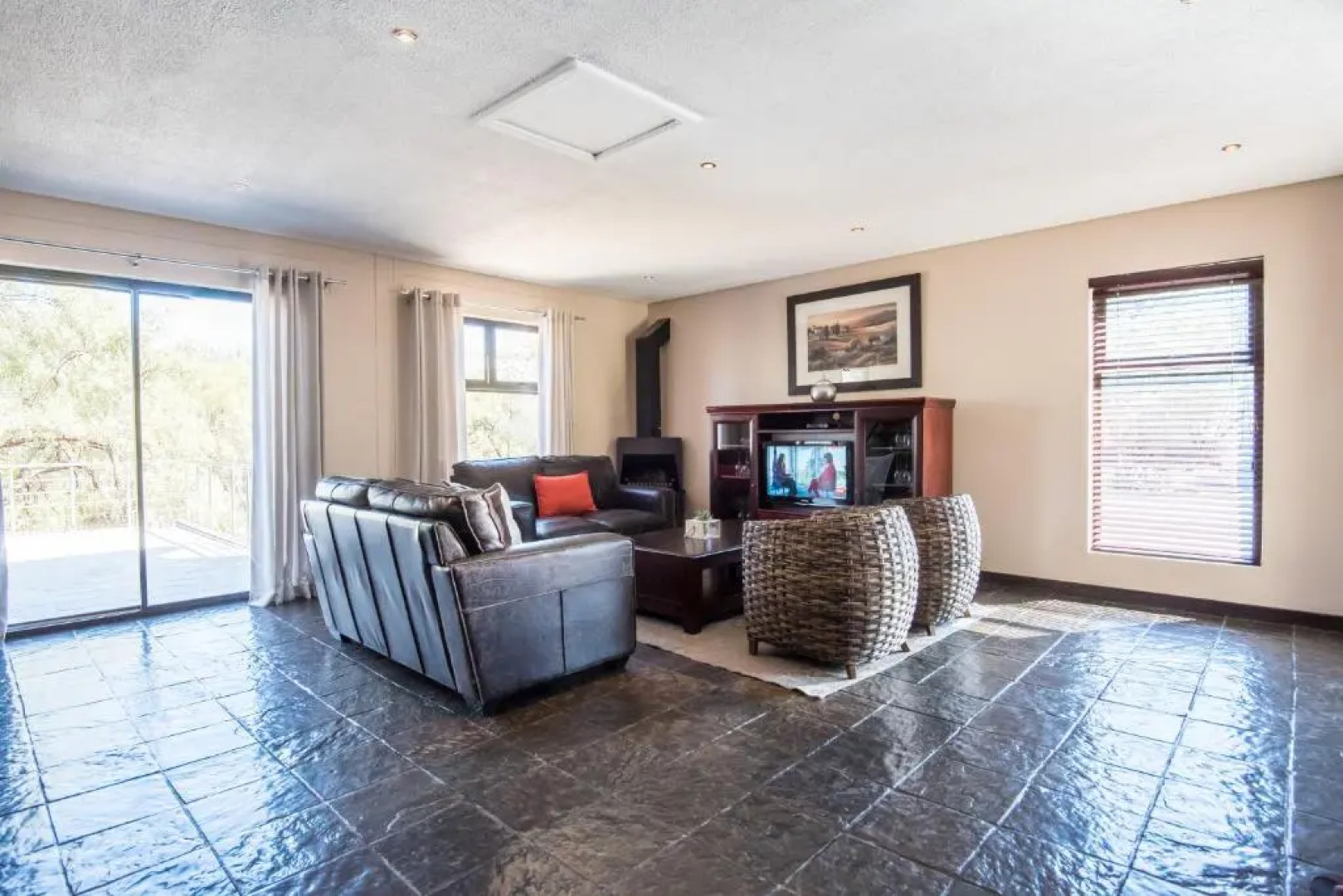 Arebbusch Travel Lodge