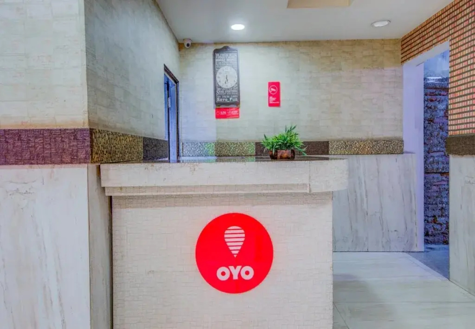 Hotel Deshbandhu By OYO Rooms