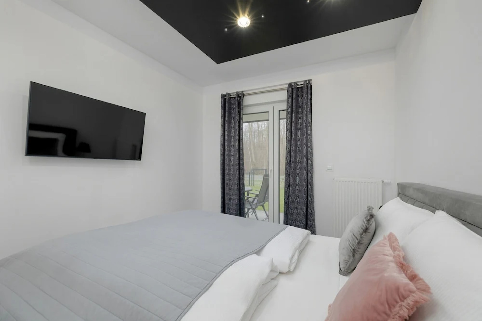 Apartment & Garden by Renters Prestige