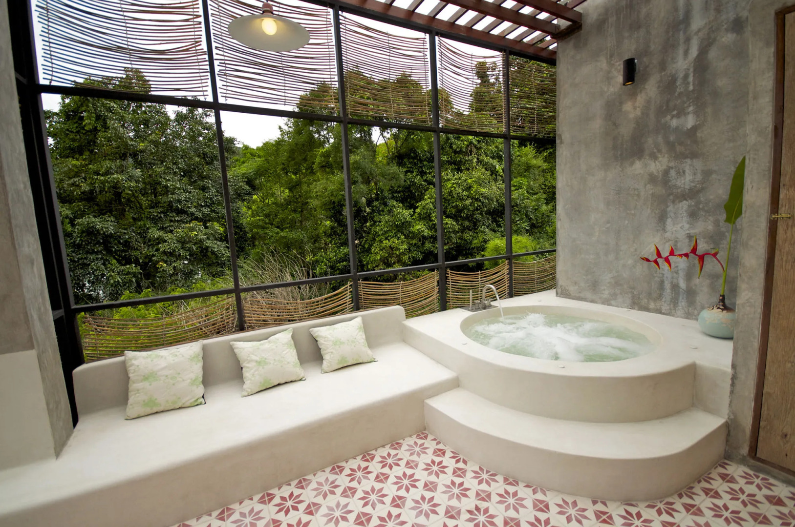 Proud Phu Fah Maerim