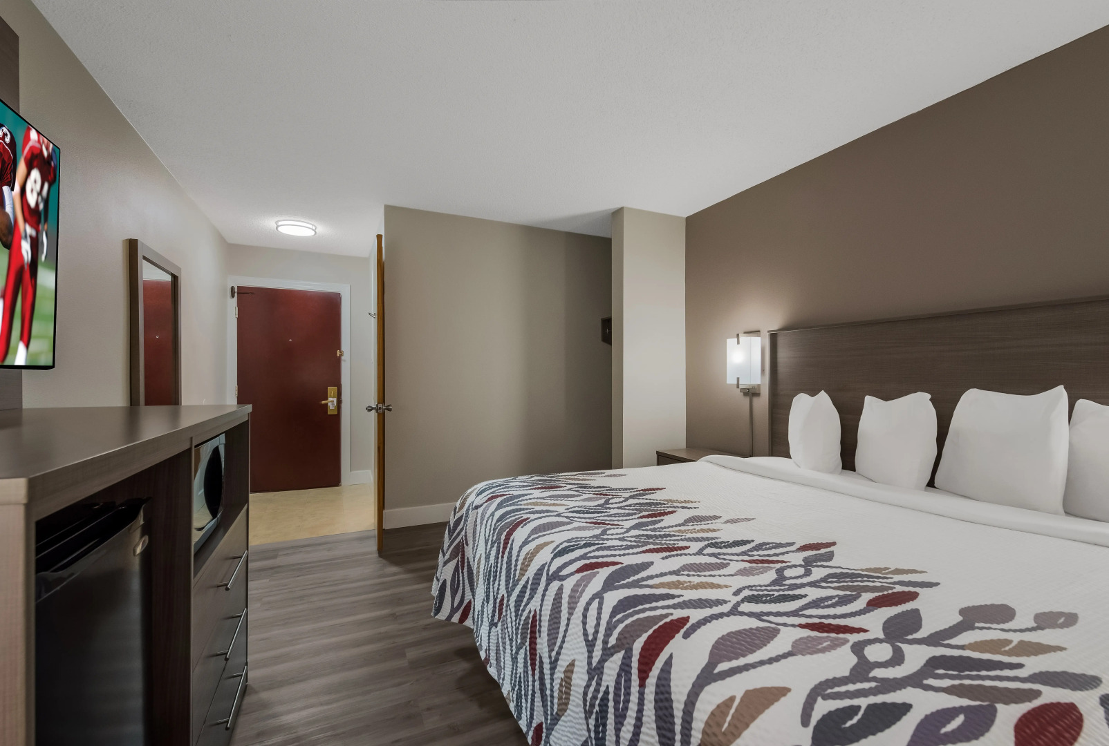 RODEWAY INN and SUITES