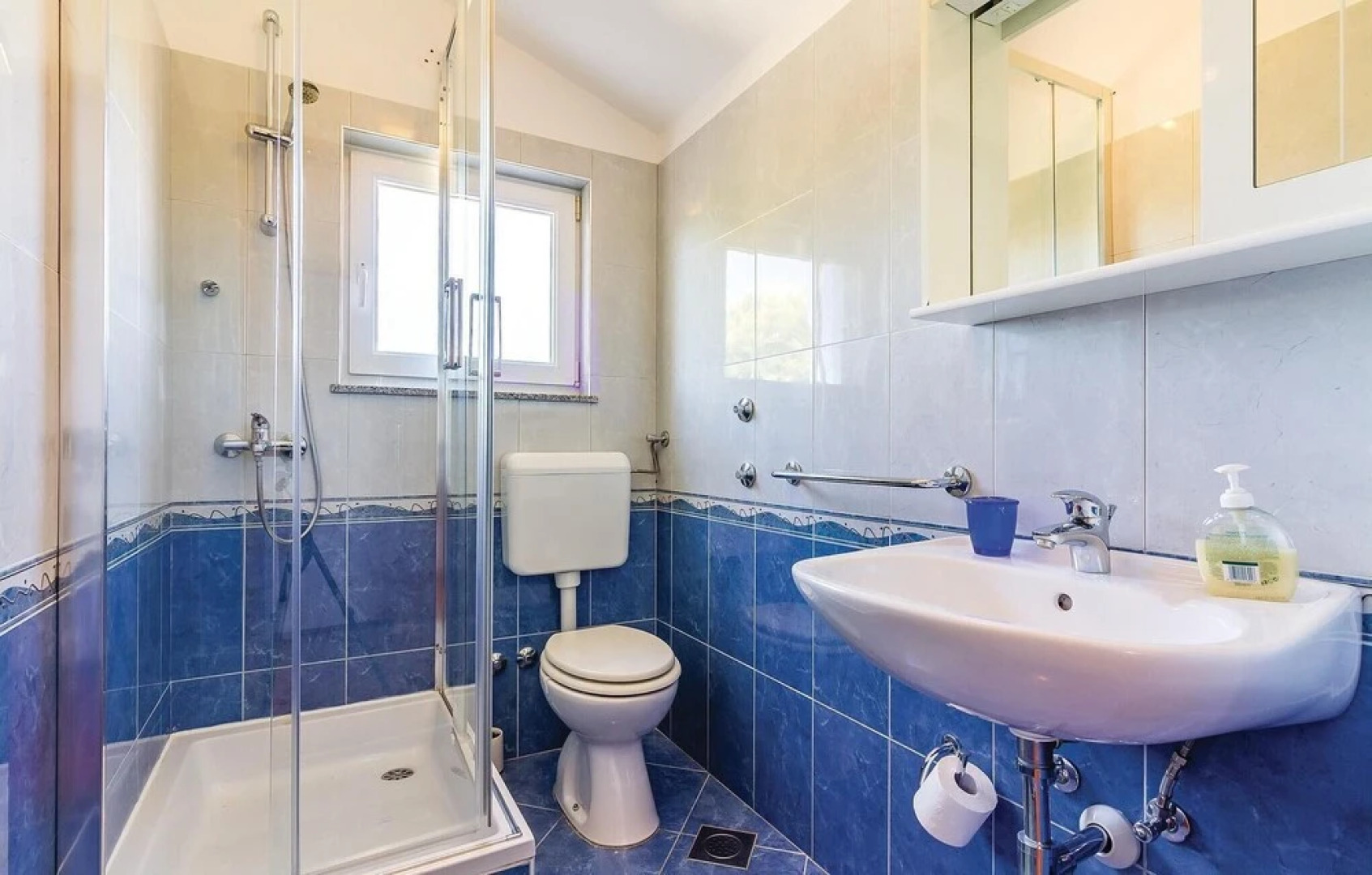 Amazing Home in Liznjan With Sauna, Wifi and 3 Bedrooms