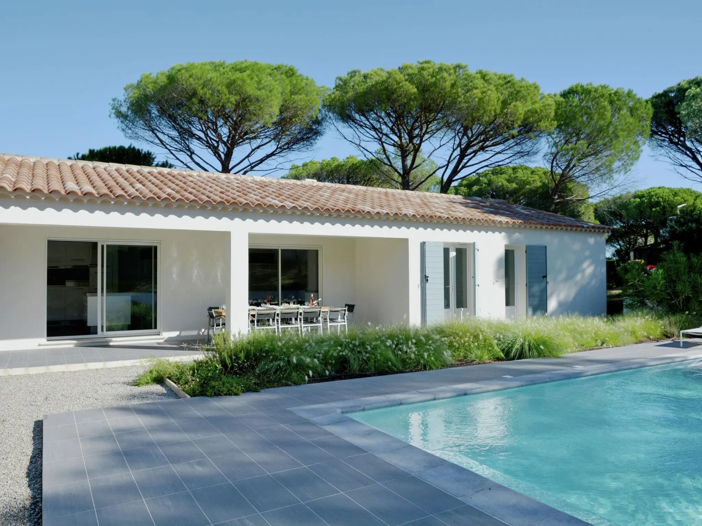 Villa with air conditioning, private pool in Provence, half an hour drive from the beach