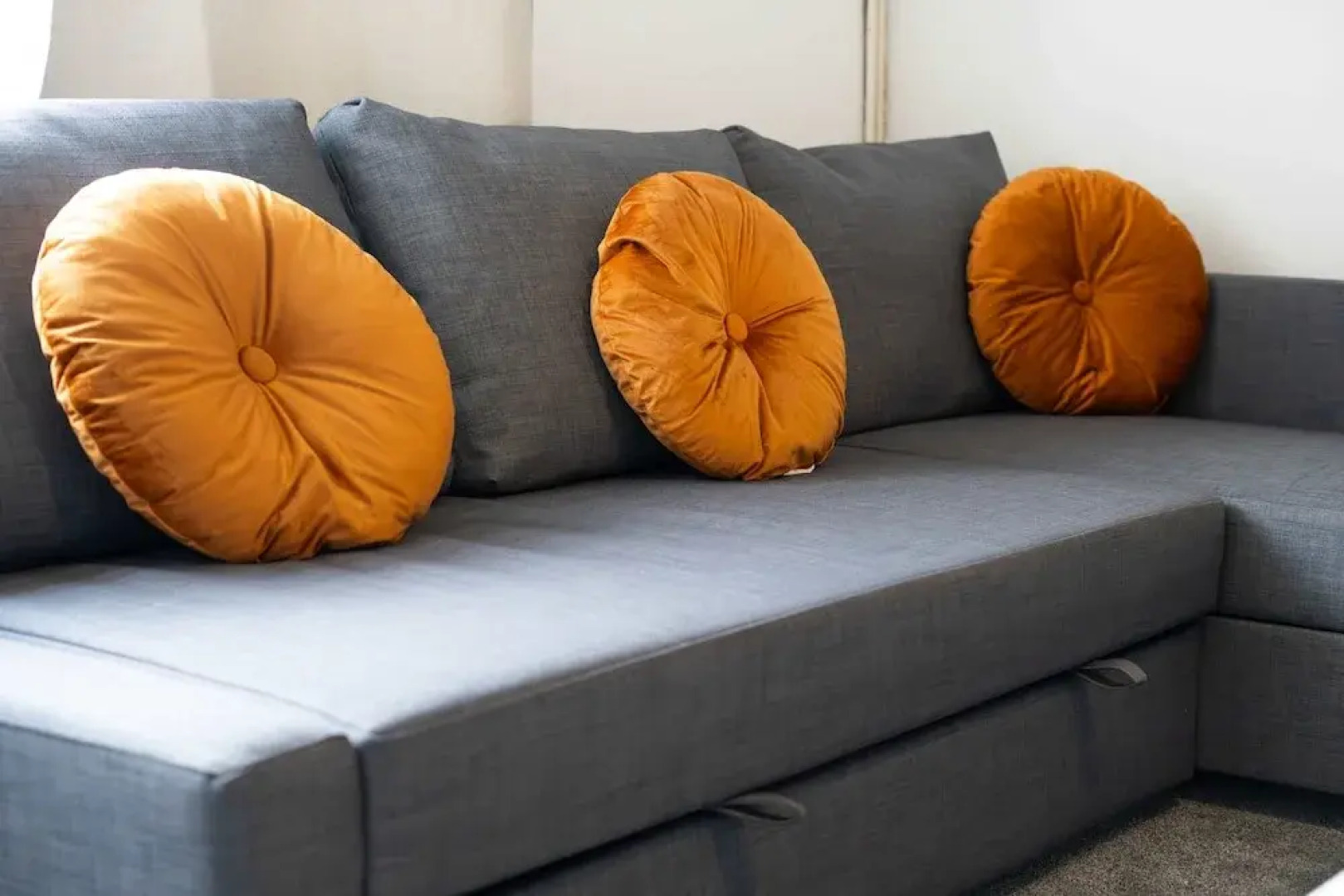 Spacious - 3 Bed - Free Parking