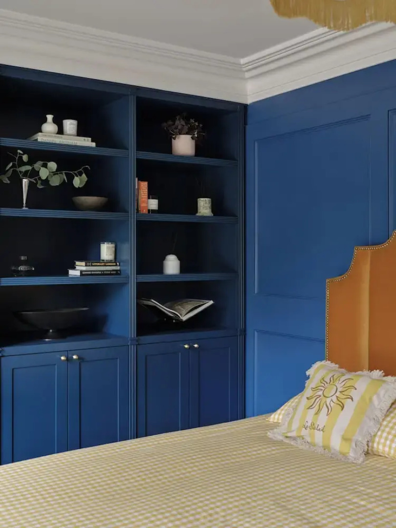 Thames Mansion - River View