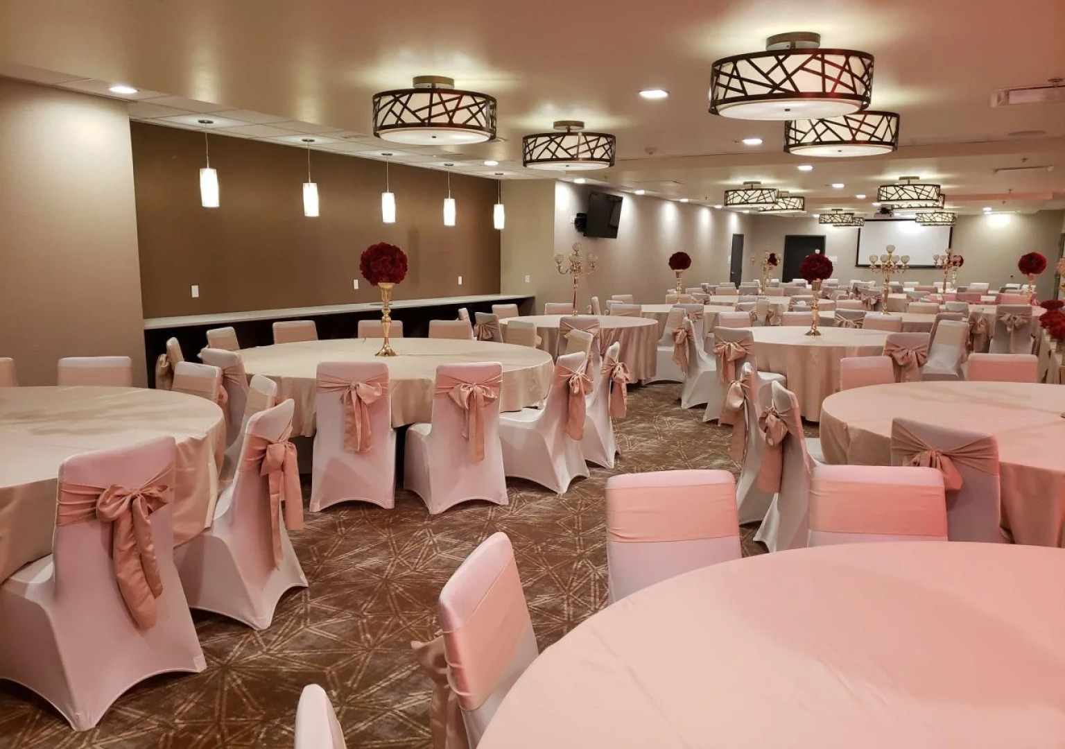 Holiday Inn Tacoma Mall by IHG