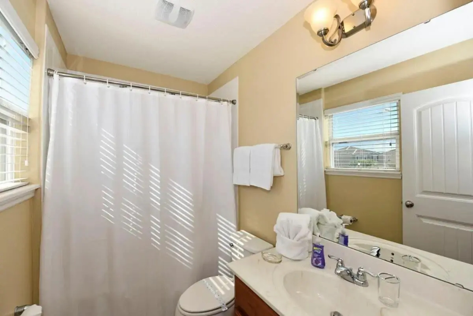 Meticulous 6Bd Spa Gm Pool Hm Solterra-4187od