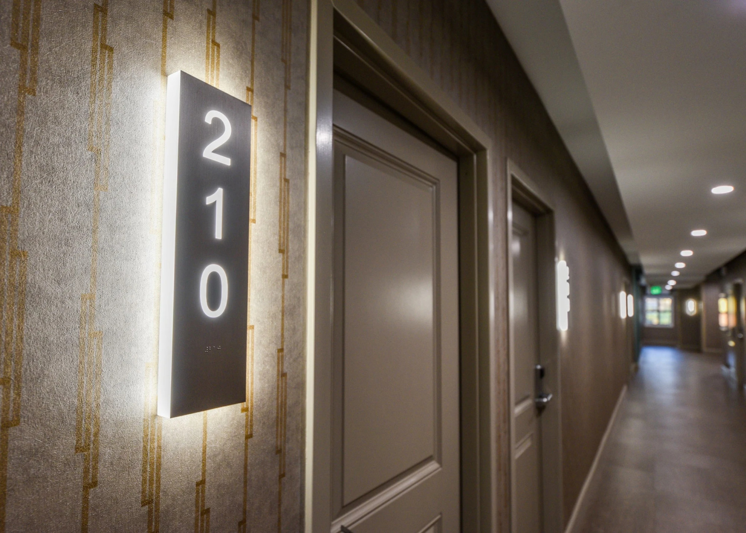 Hollywood Inn Suites Hotel