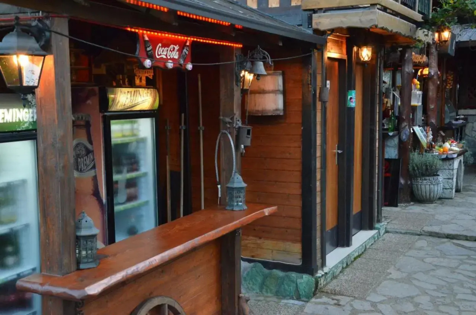 Rooms and Apartments Neron