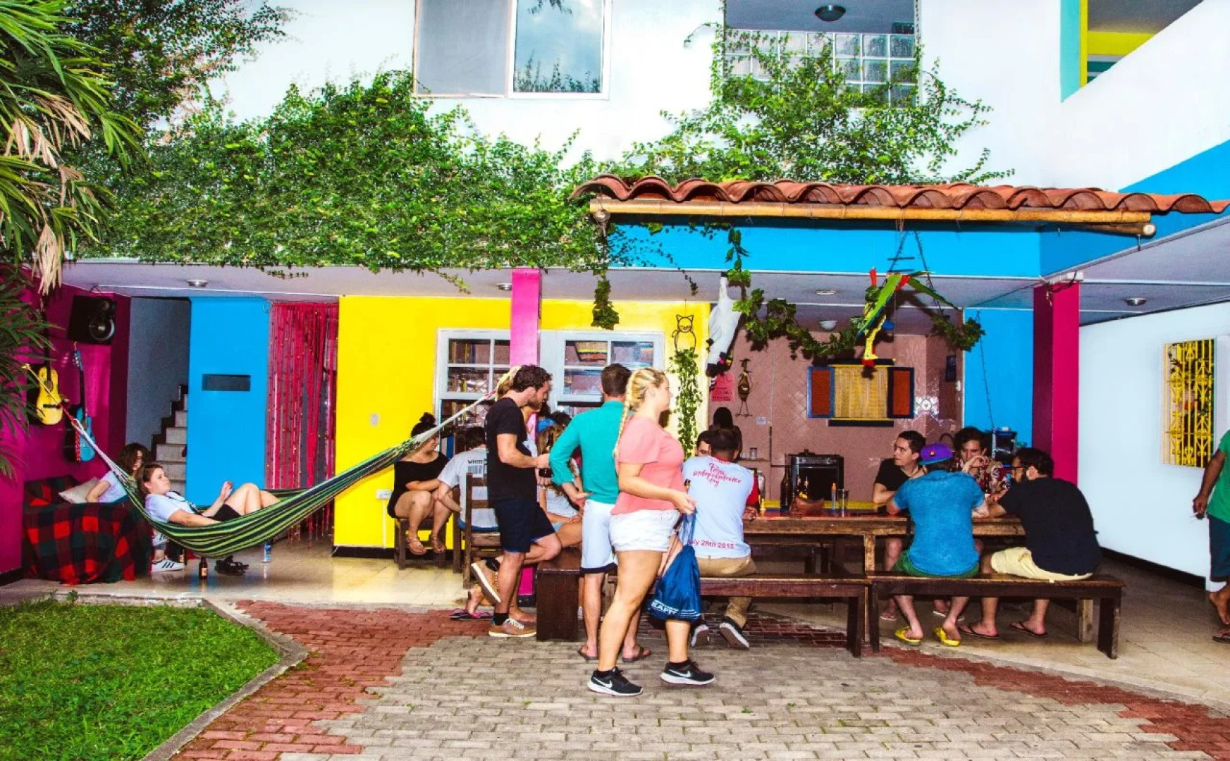 The Pelican Larry Hostel