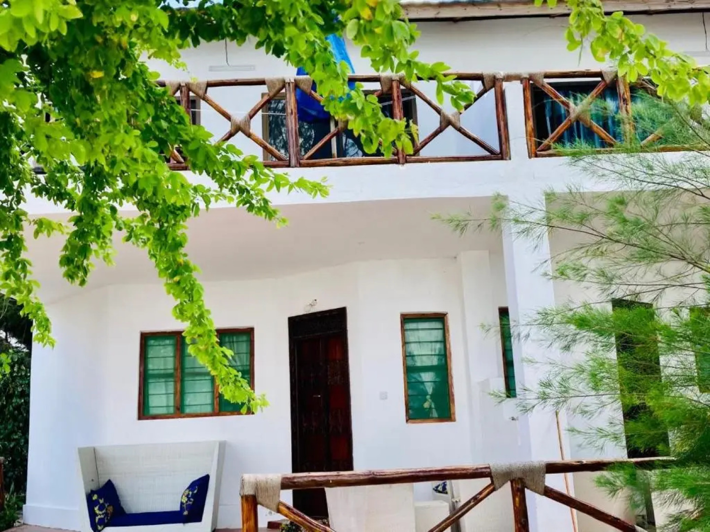 Kaure Sand Beach Lodge